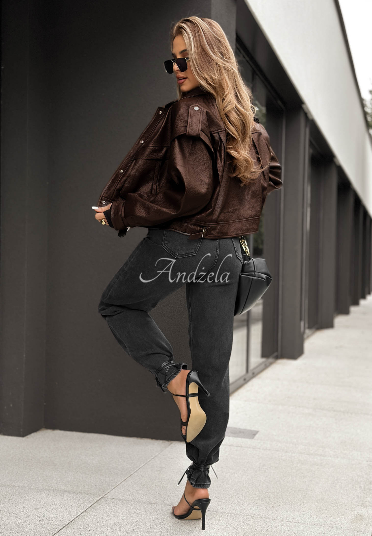 Kurze Lederjacke mit Kragen Jolie Schokoladenbraun