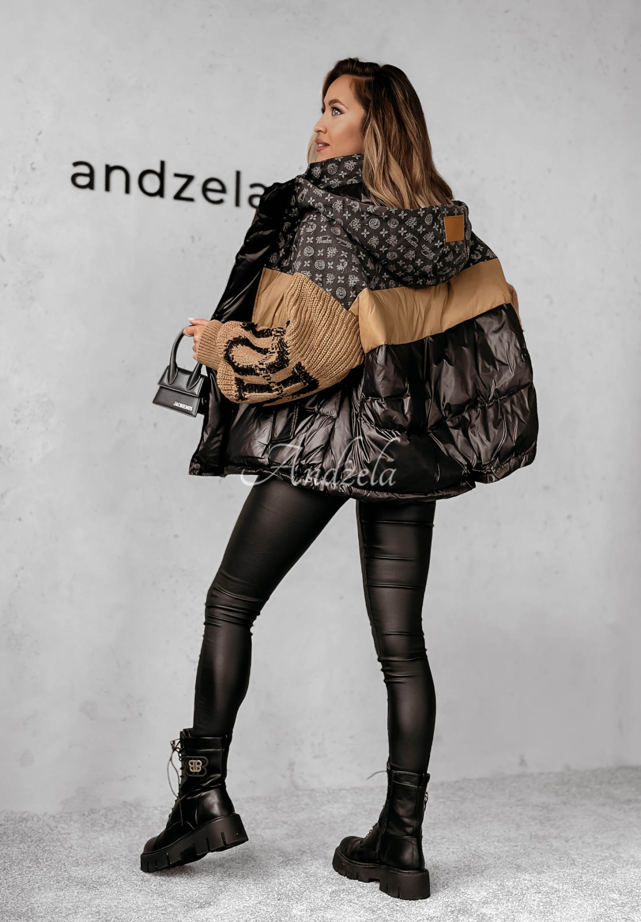 Daunenjacke Cold Hands schwarz-camel