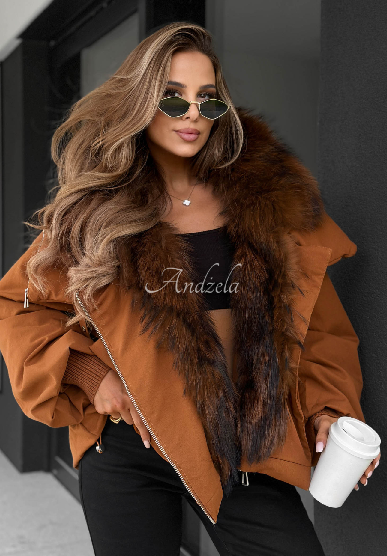 Daunenjacke mit Fell Nordic Mist Camel