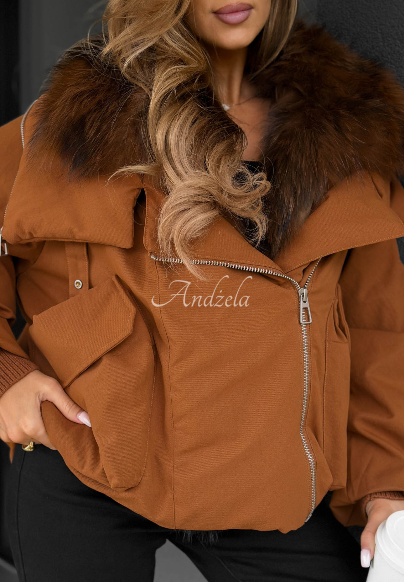 Daunenjacke mit Fell Nordic Mist Camel