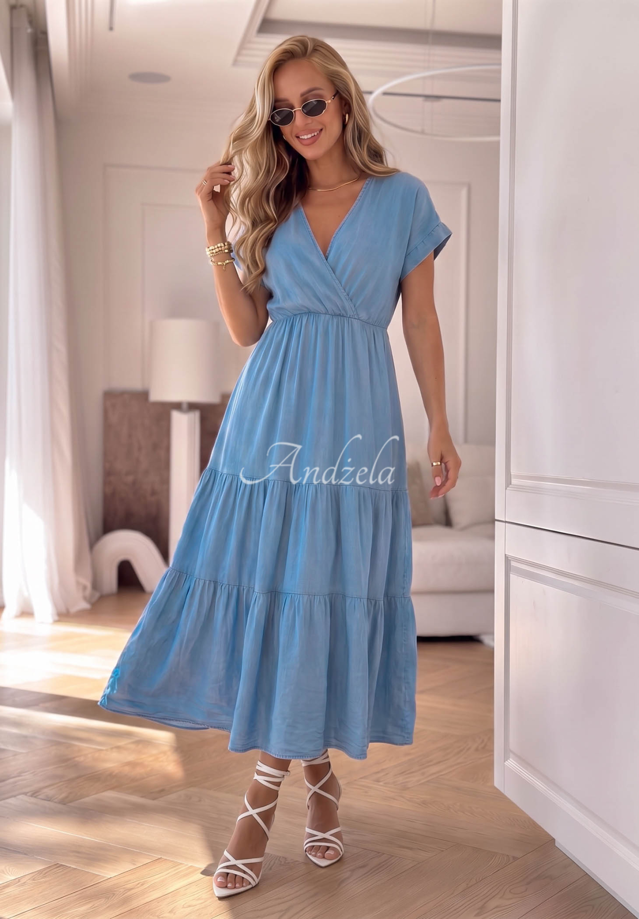 Lyocell-Kleid mit Rüschen und Rosengürtel Rosa Sea Hellblau