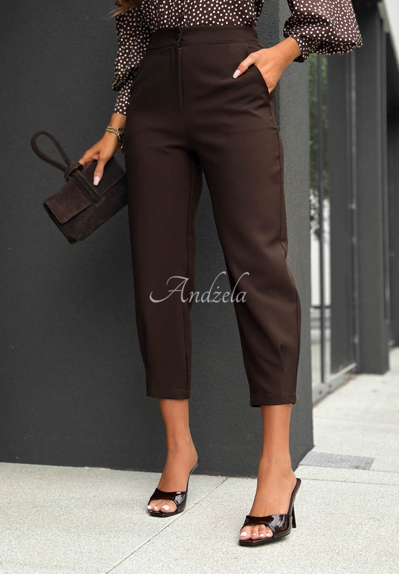 Elegante Zigarettenhose aus Viskose Laura Schokoladenbraun
