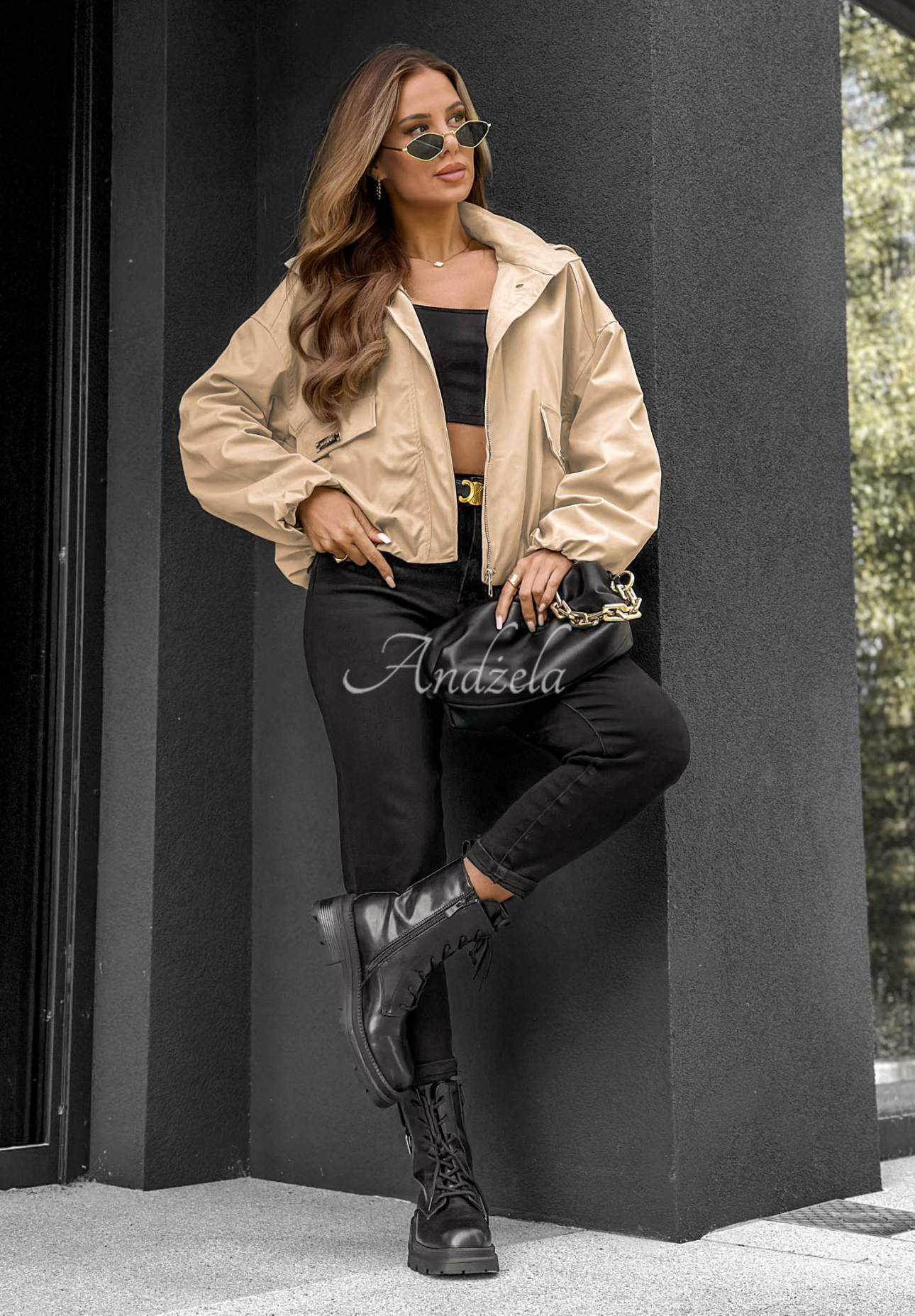 Kurze Bomberjacke mit Kapuze Street Chic Beige