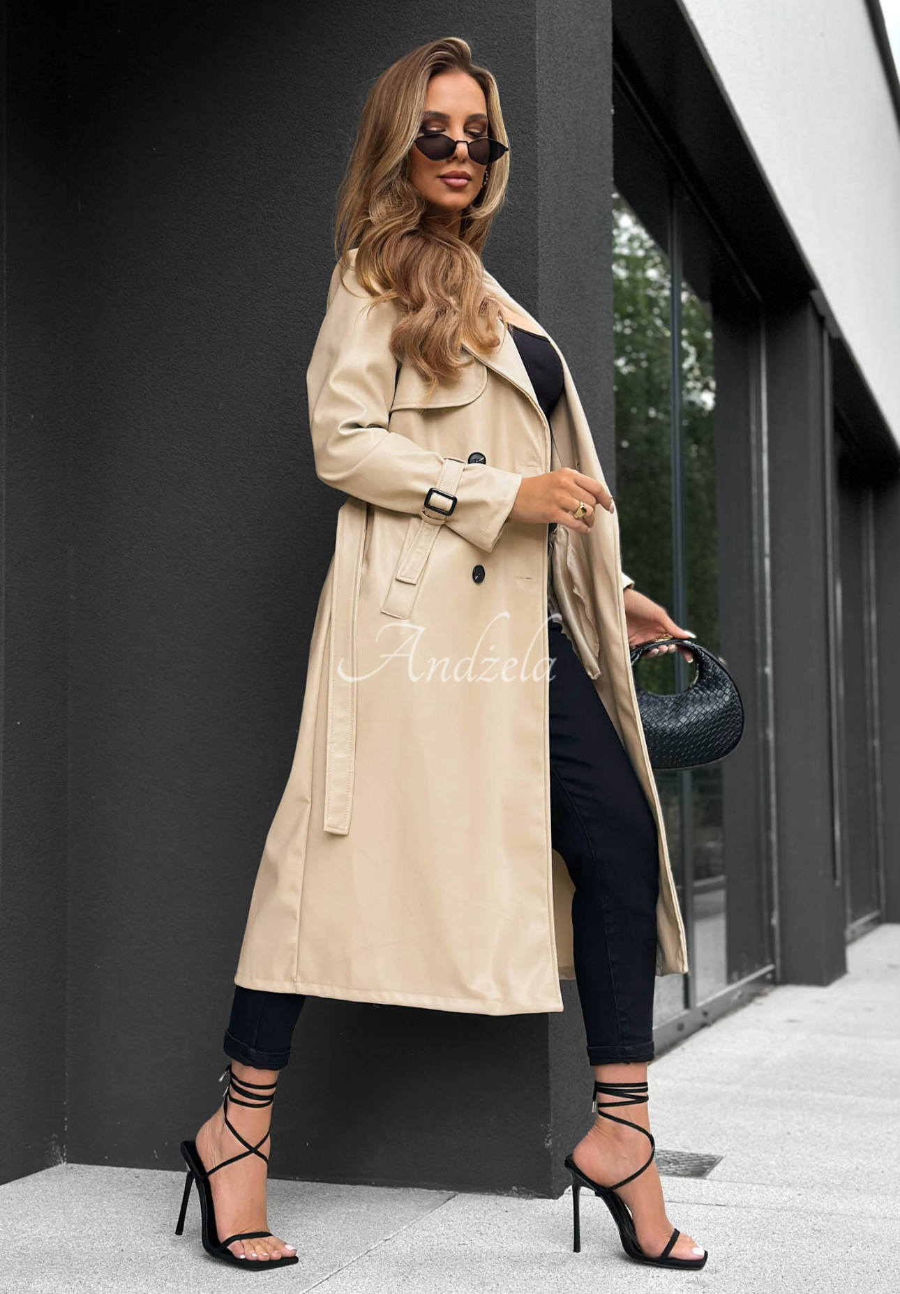 Langer Ledermantel mit Gürtel Montebello Beige