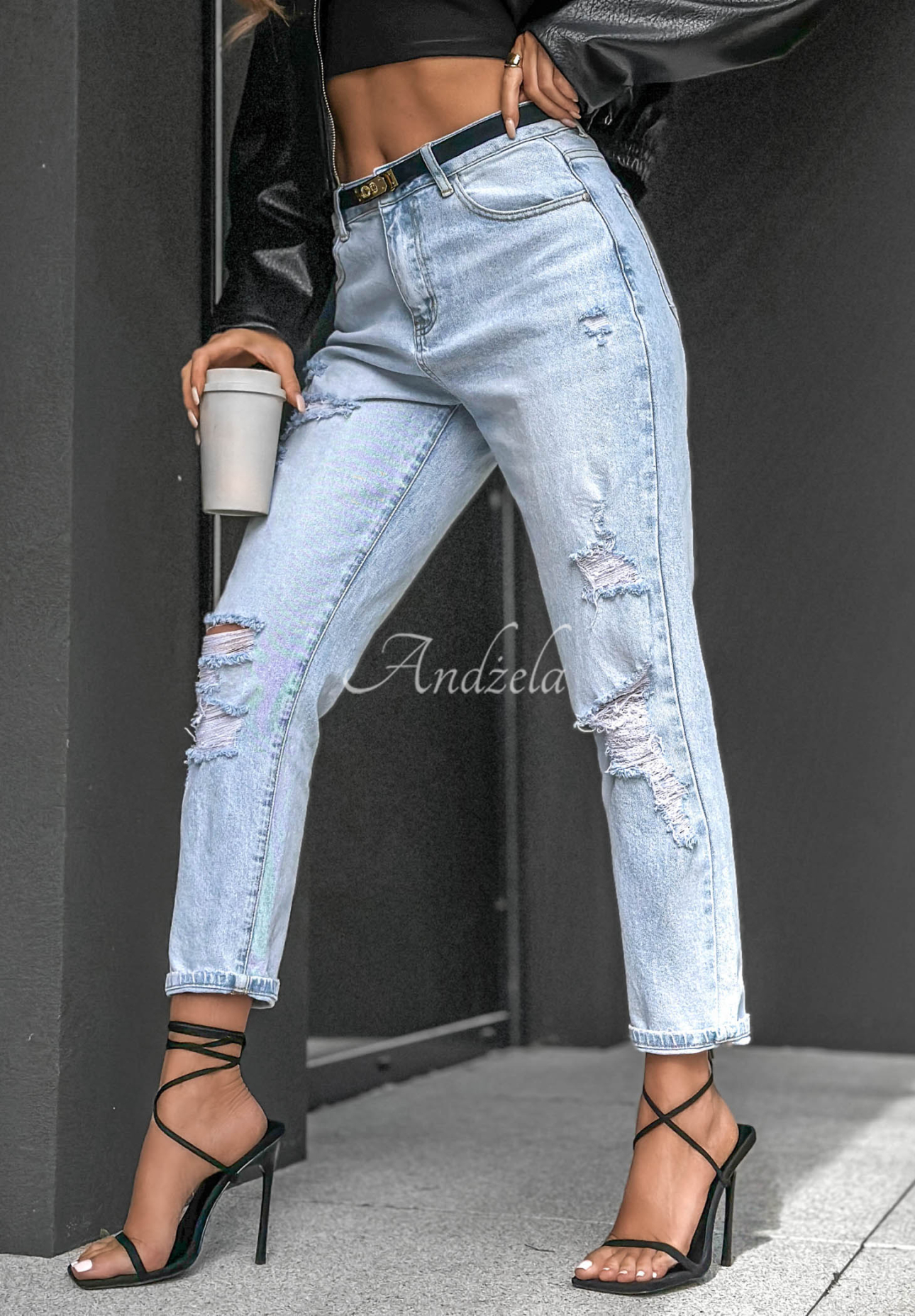 Jeanshose Mom-Fit im Used Look Sun Chaser Hellblau