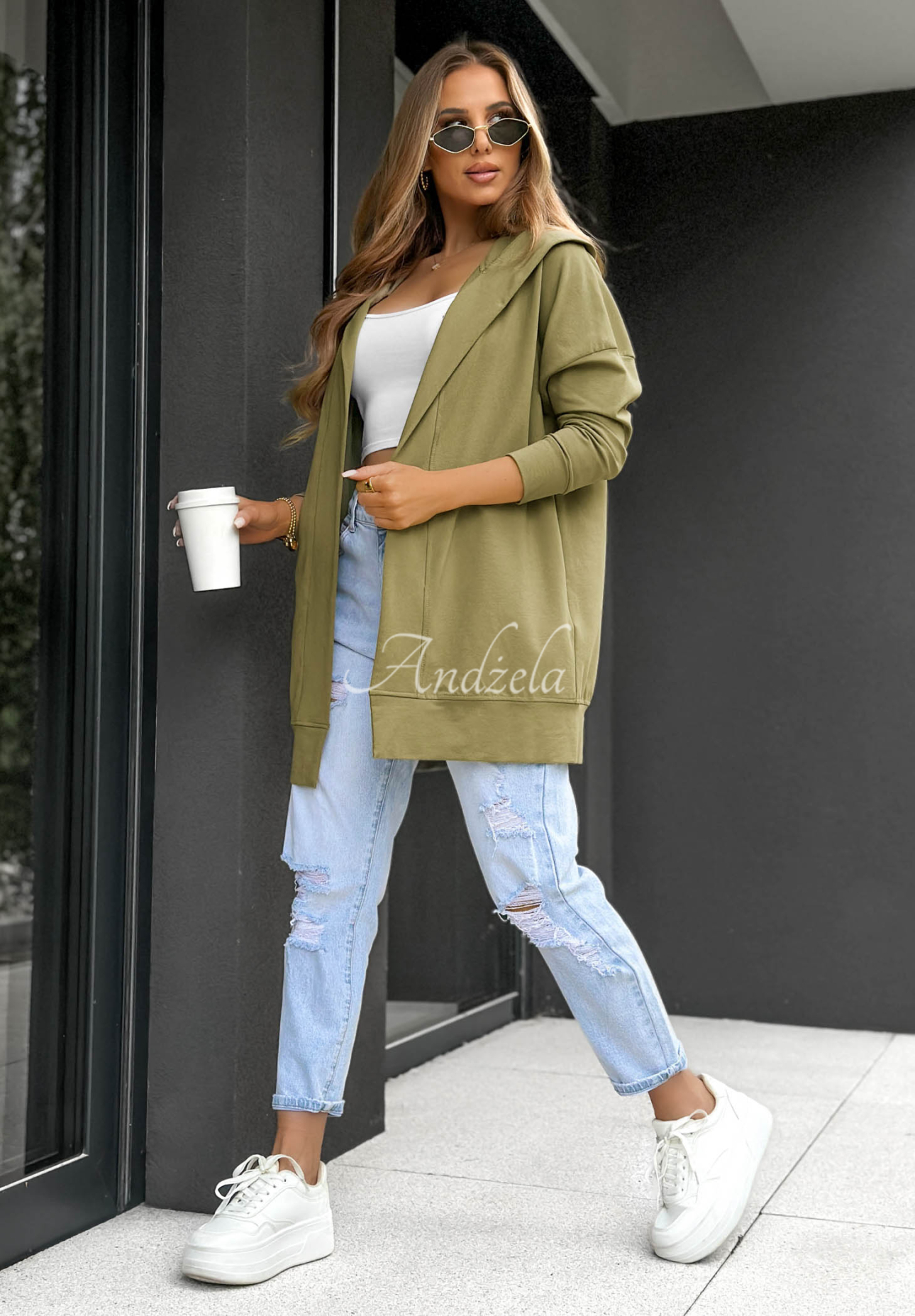 Langes Kapuzensweatshirt aus Baumwolle Cozy Mood Olivgrün