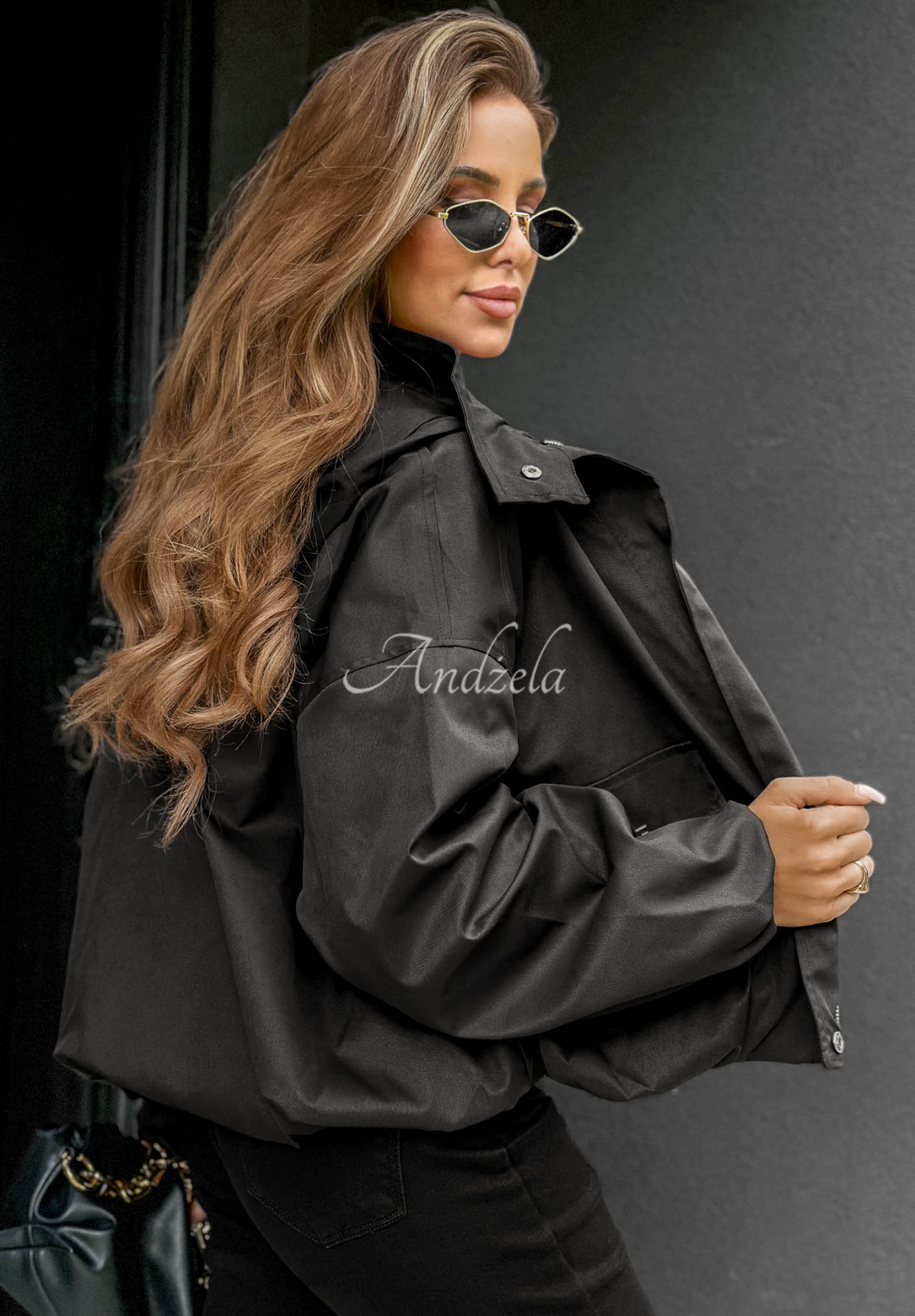 Kurze Bomberjacke mit Kapuze Street Chic Schwarz