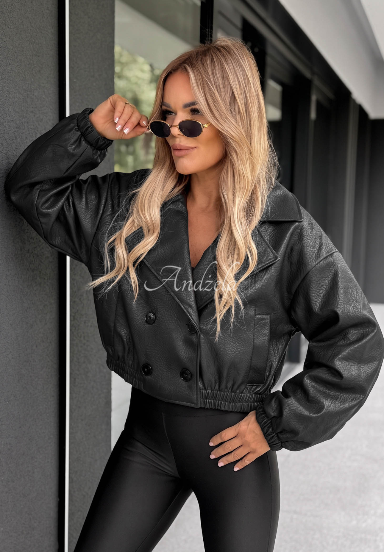 Kurze Lederjacke mit Kragen Morning Mist Schwarz