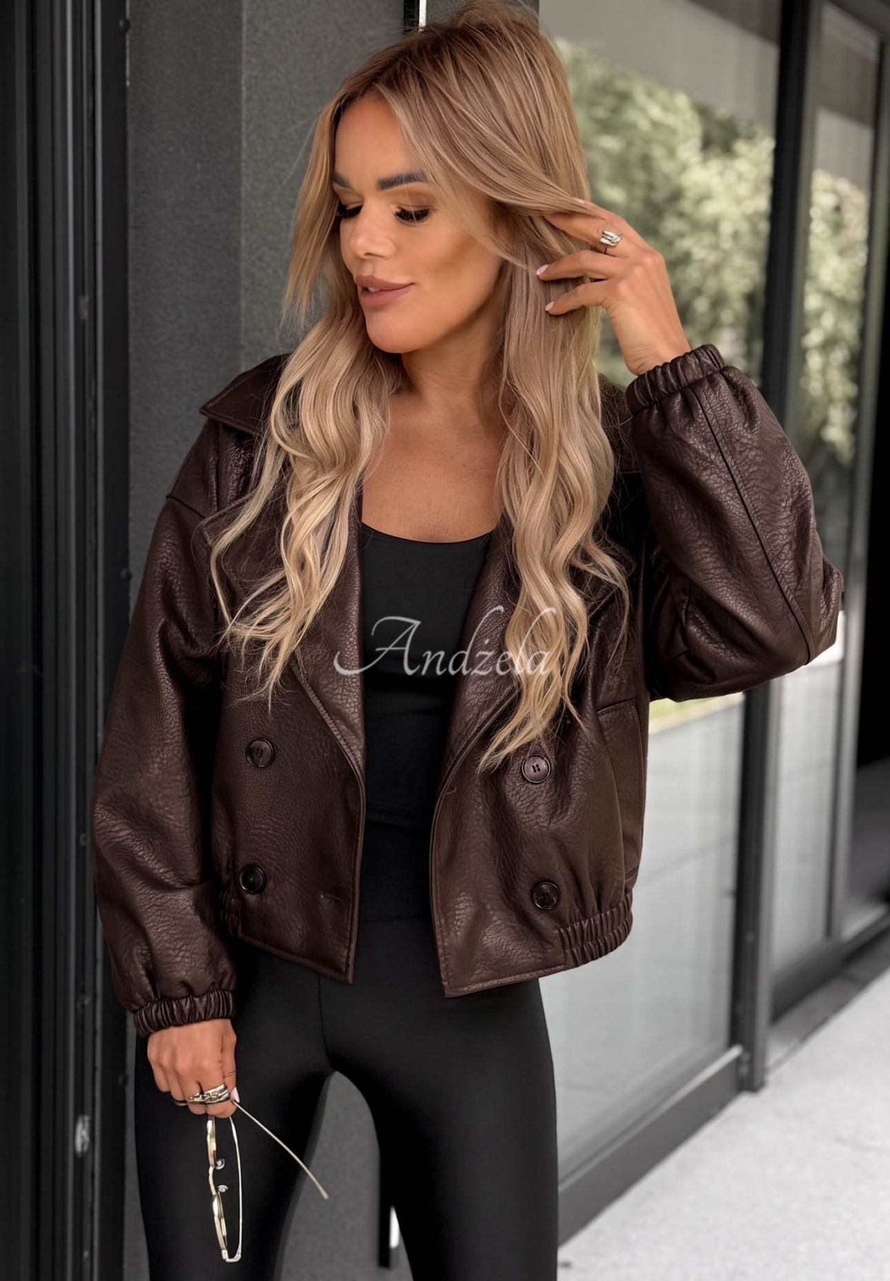 Kurze Lederjacke mit Kragen Morning Mist Schokoladenbraun