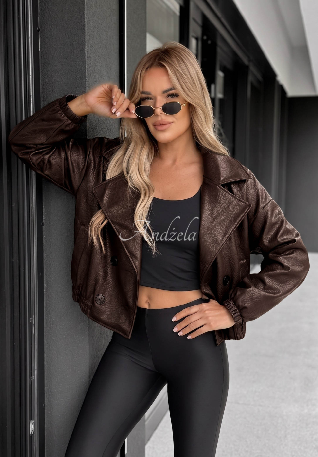 Kurze Lederjacke mit Kragen Morning Mist Schokoladenbraun