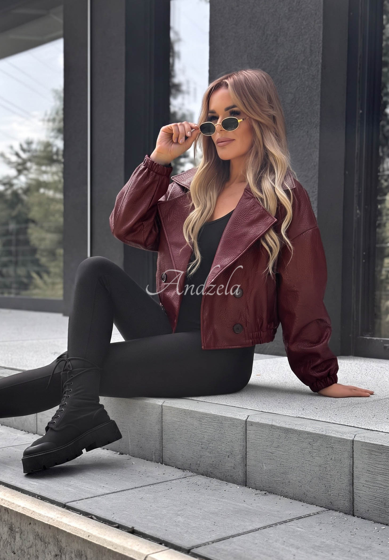 Kurze Lederjacke mit Kragen Morning Mist Burgunderrot