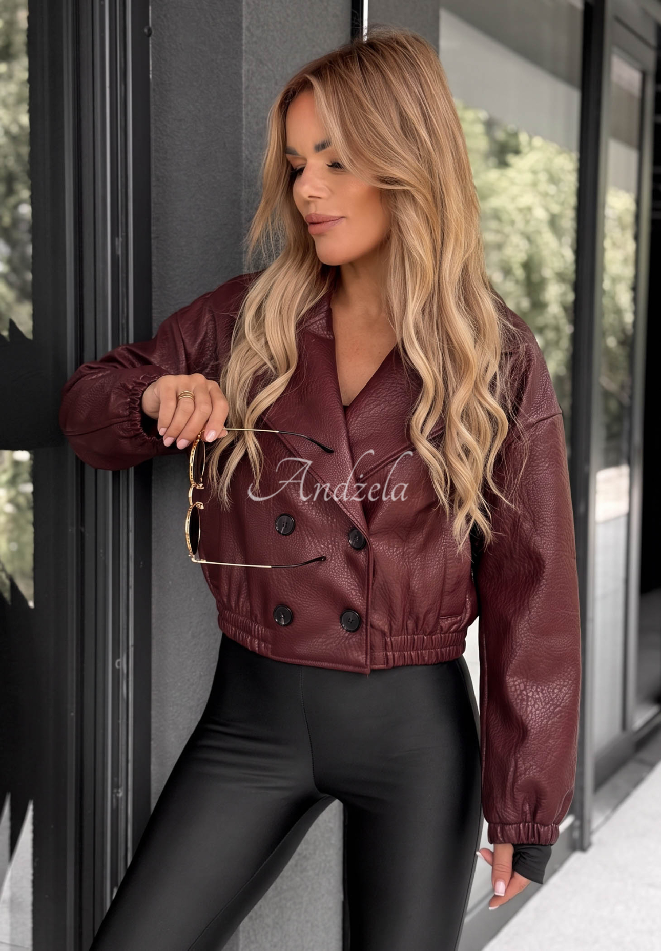Kurze Lederjacke mit Kragen Morning Mist Burgunderrot