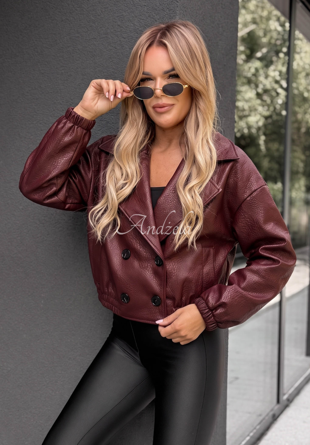 Kurze Lederjacke mit Kragen Morning Mist Burgunderrot