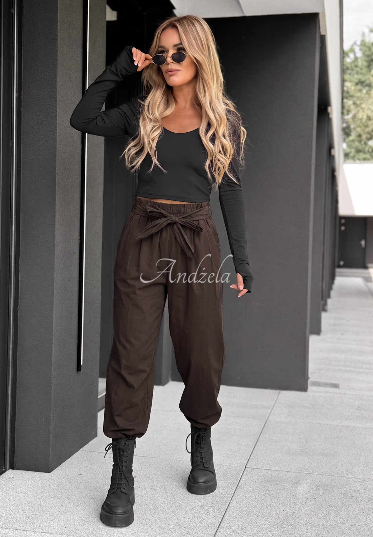 Baumwollhose mit Gürtel Elegant Harmony Schokoladenbraun