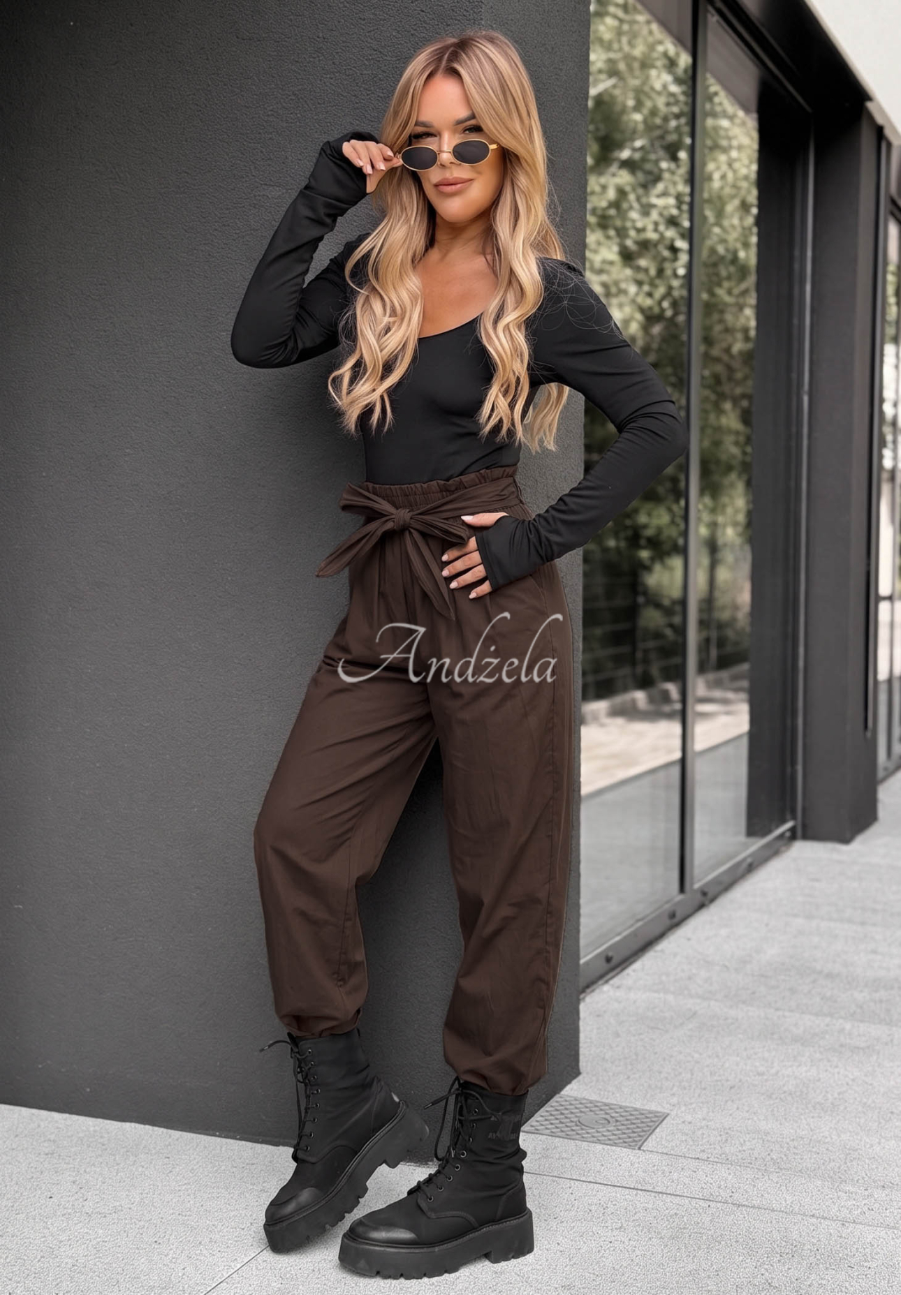 Baumwollhose mit Gürtel Elegant Harmony Schokoladenbraun