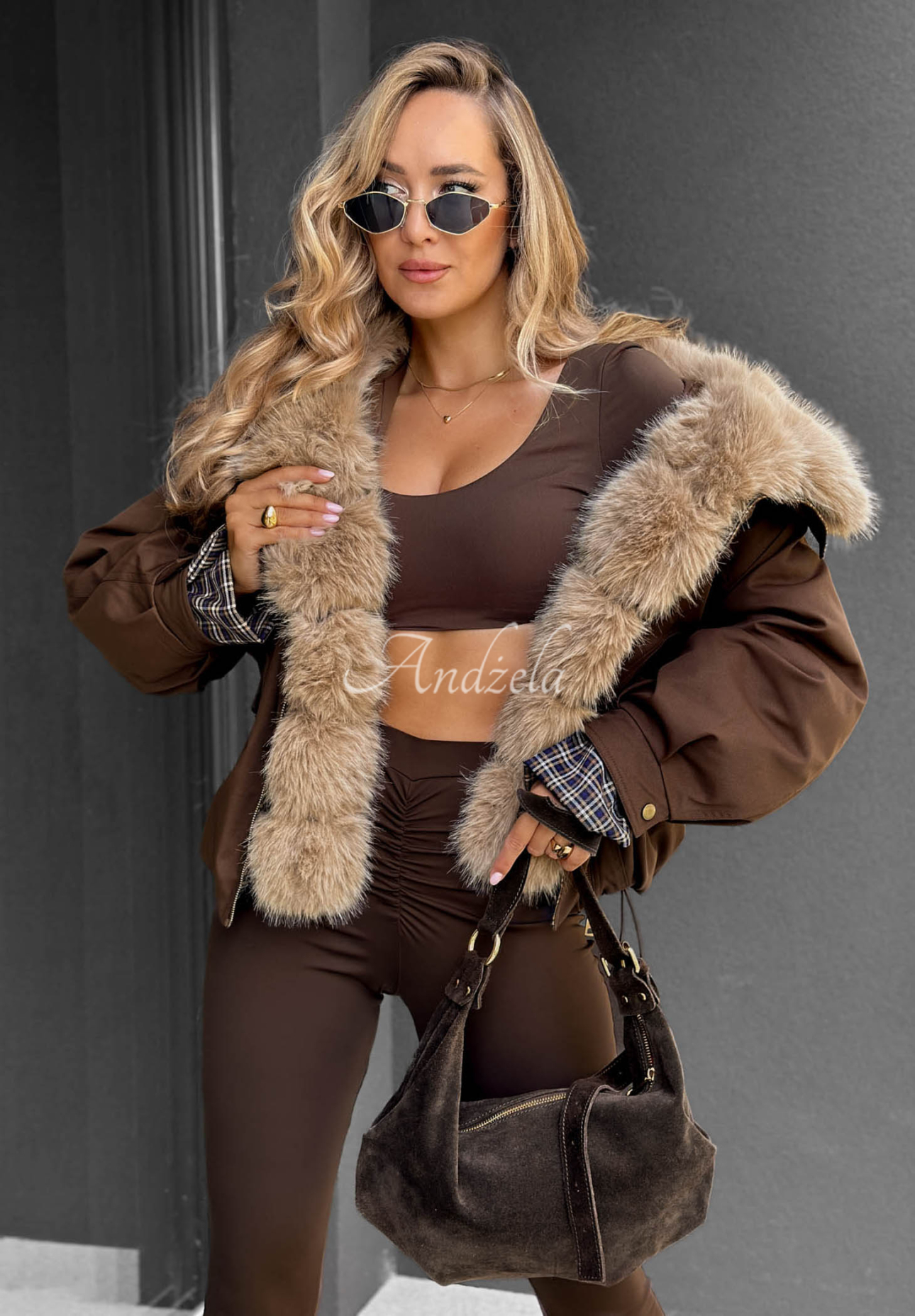 Kurze Jacke mit Kunstfell Amber Charm Schokoladenbraun