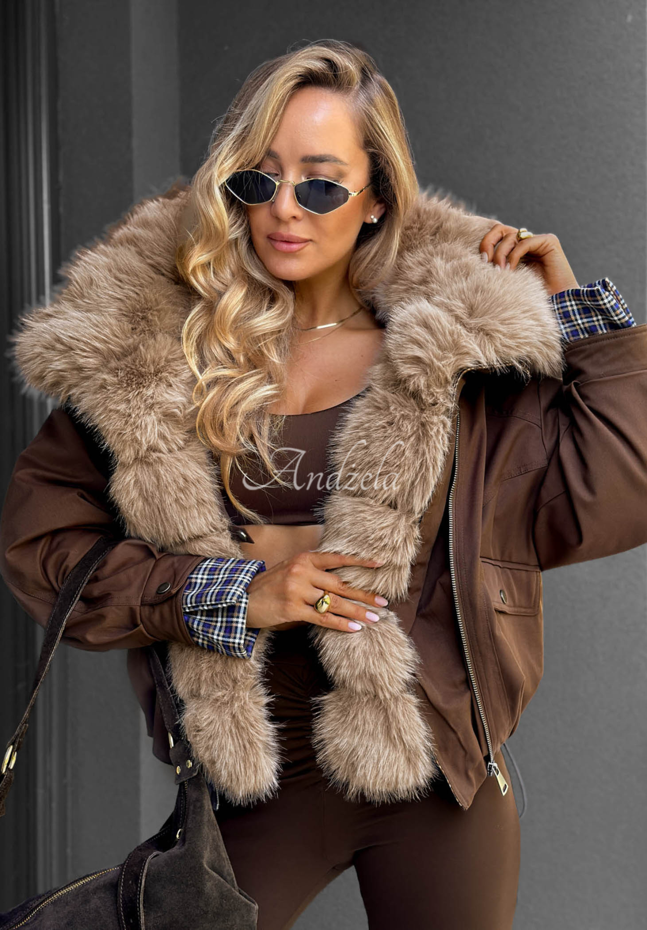 Kurze Jacke mit Kunstfell Amber Charm Schokoladenbraun