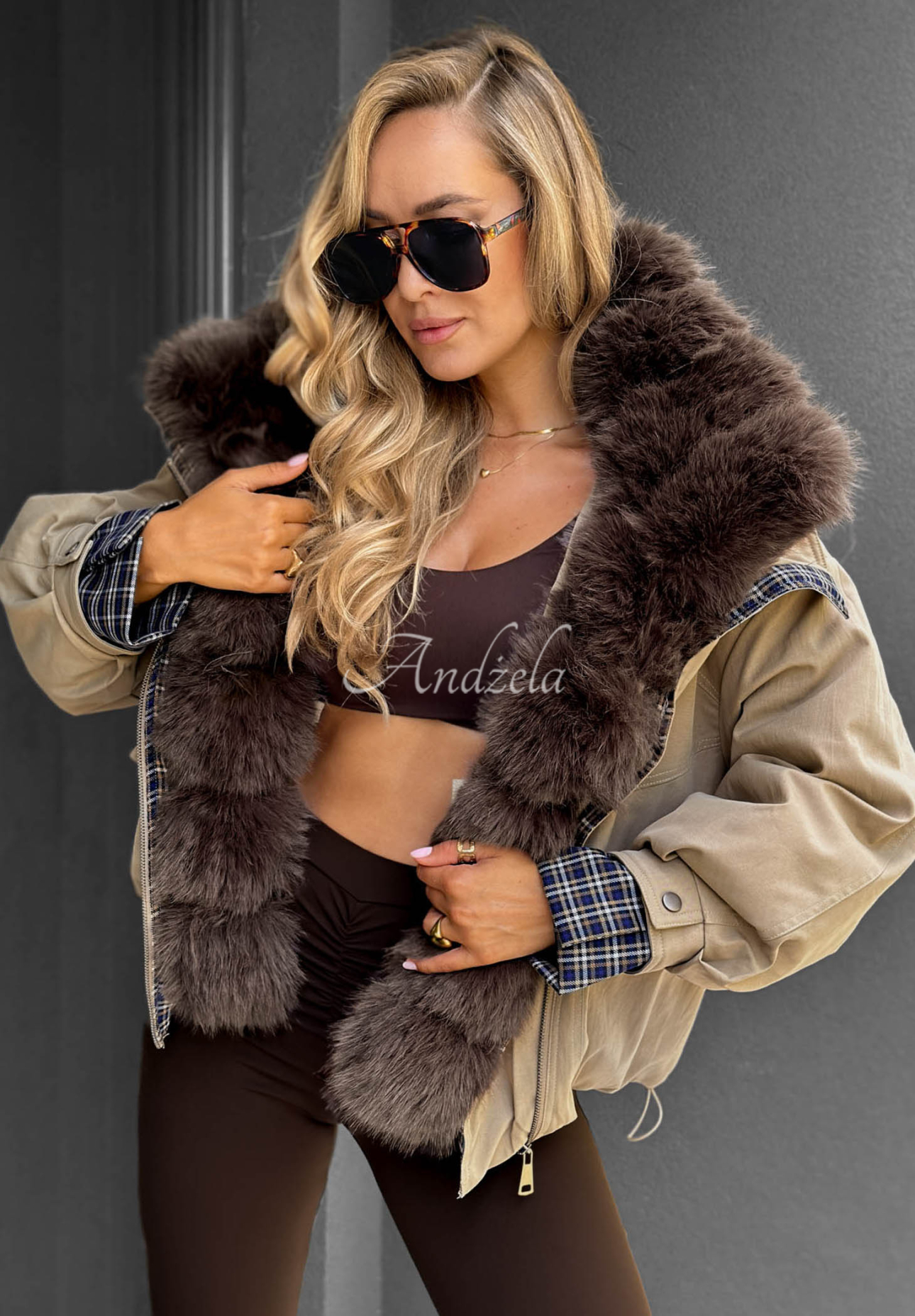 Kurze Jacke mit Kunstfell Amber Charm Beige