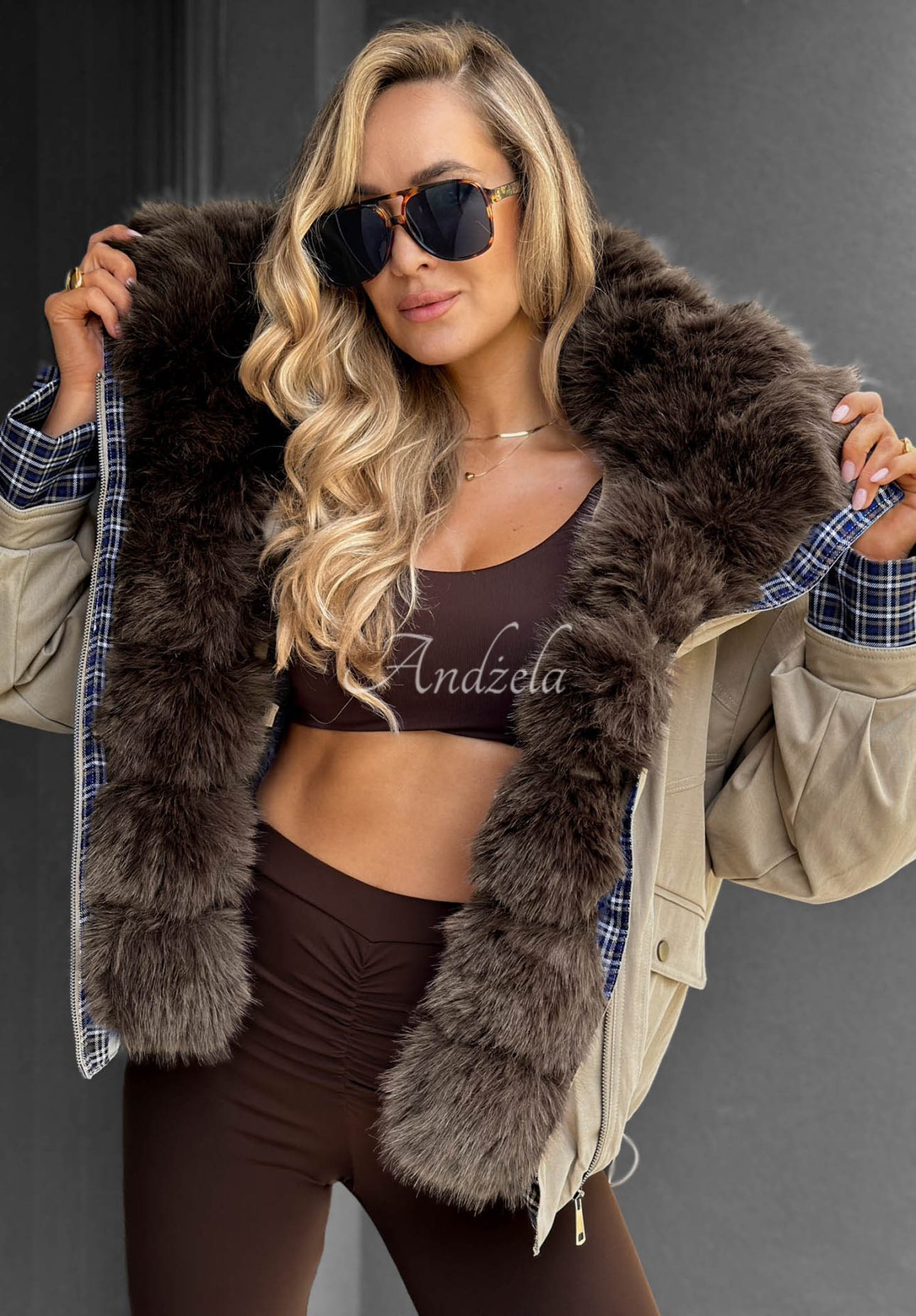 Kurze Jacke mit Kunstfell Amber Charm Beige