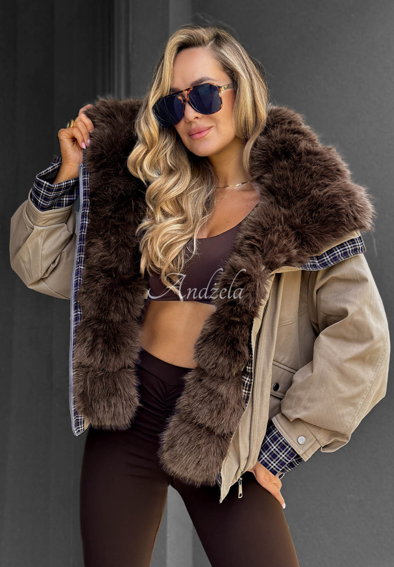 Kurze Jacke mit Kunstfell Amber Charm Beige