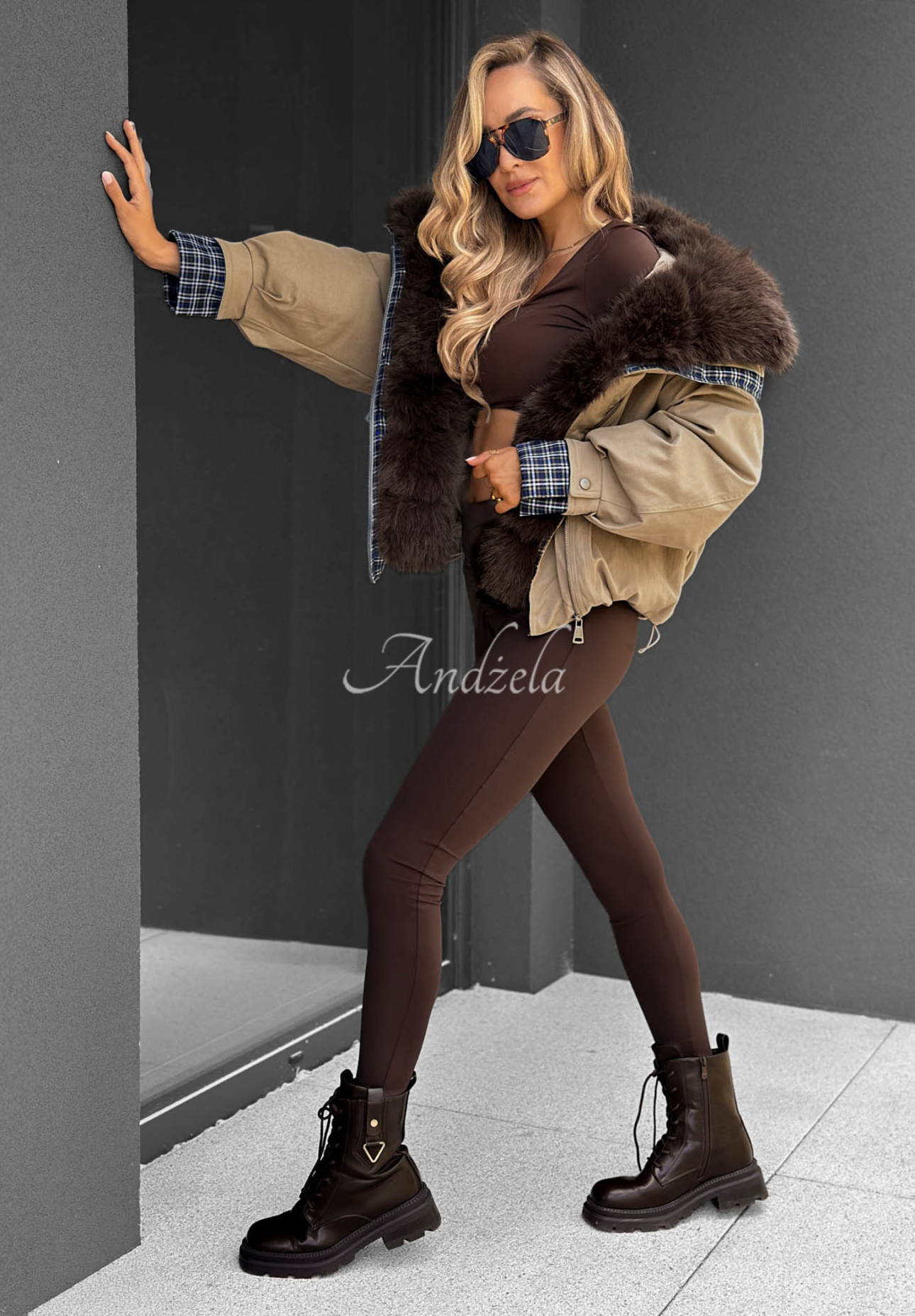 Kurze Jacke mit Kunstfell Amber Charm Beige