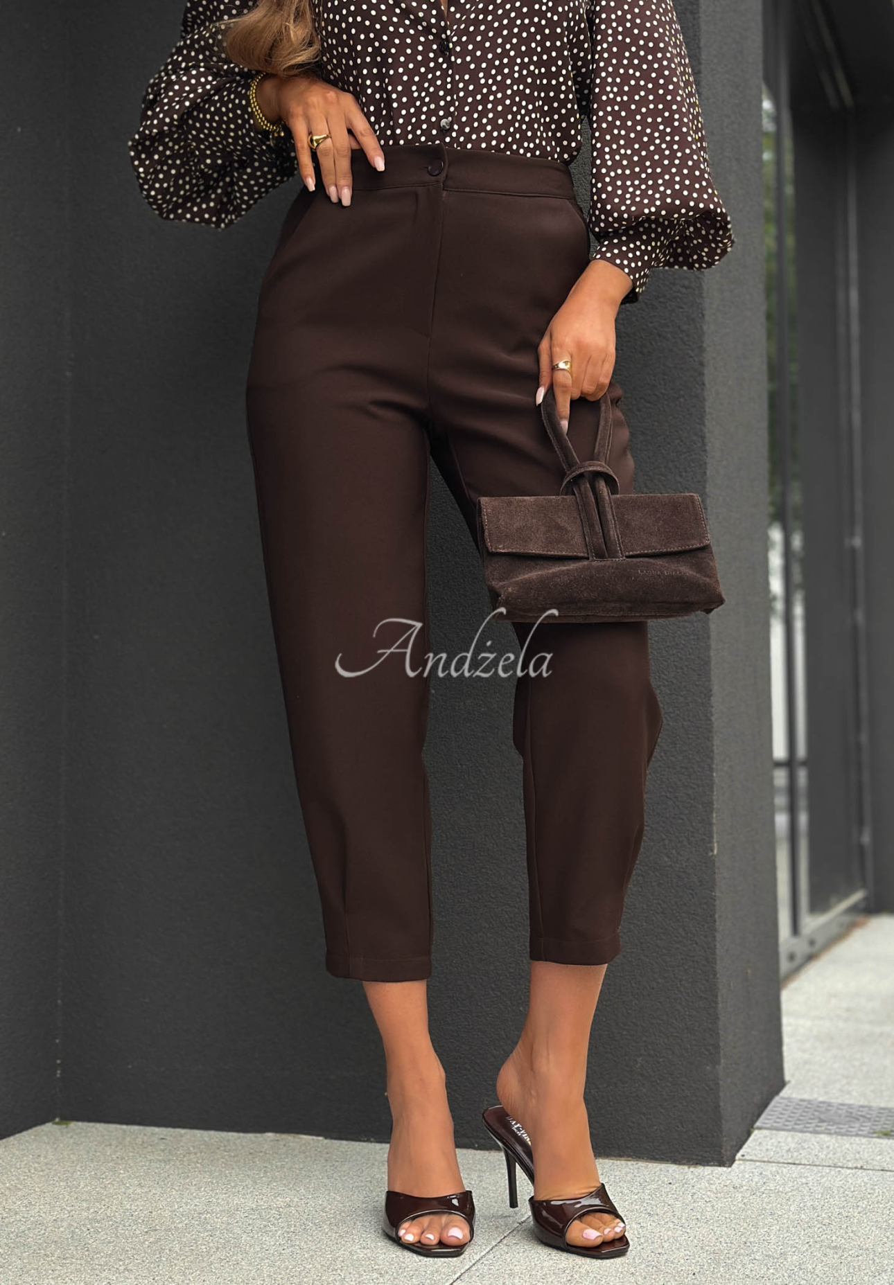 Elegante Zigarettenhose aus Viskose Laura Schokoladenbraun