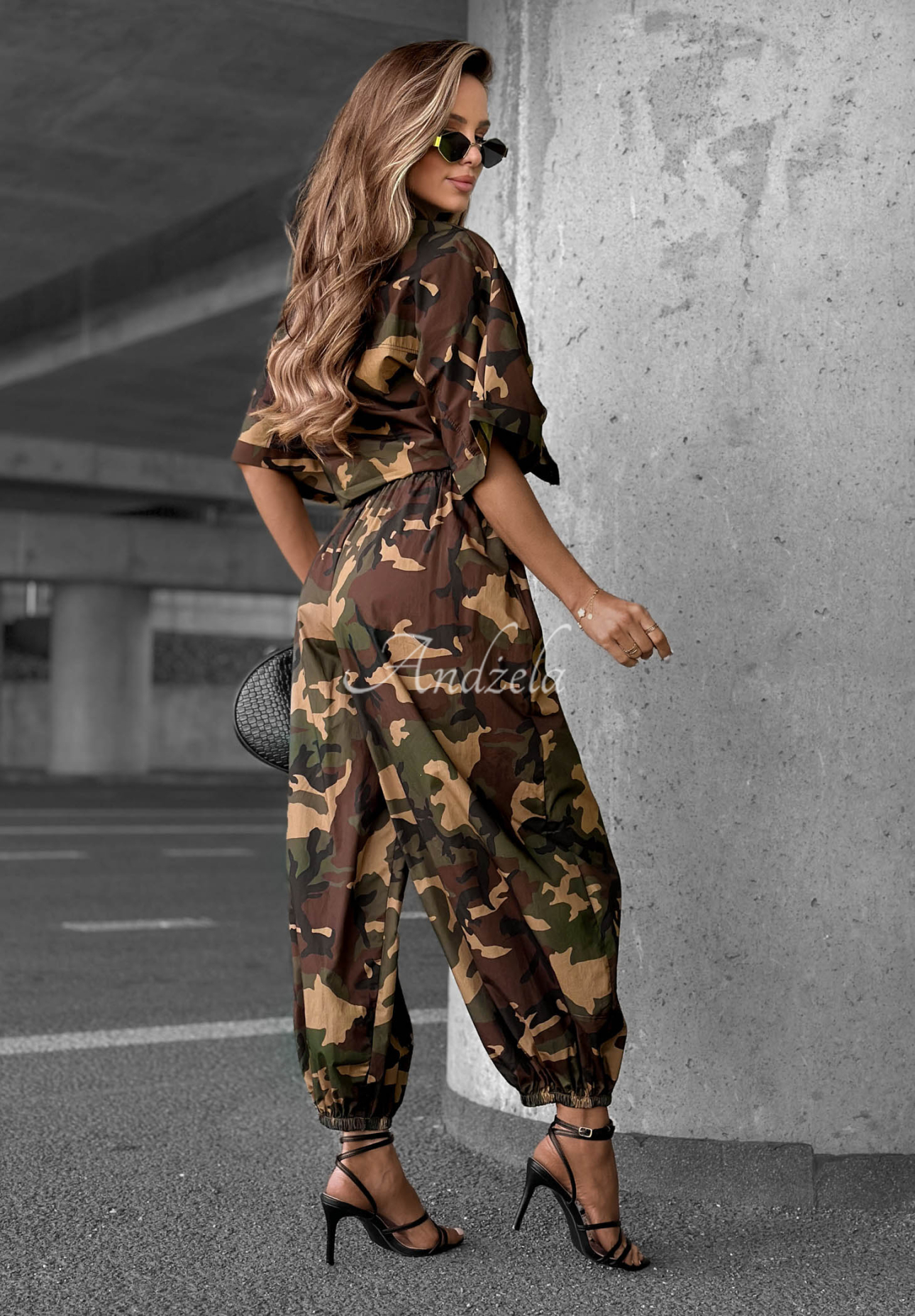 Set Baumwollhemd und Jogginghose mit Camouflage-Muster Hide Me Khaki