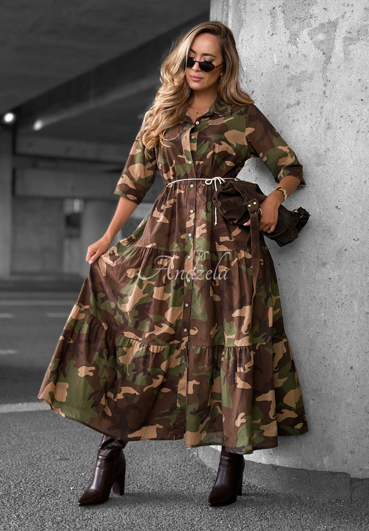Baumwoll-Maxikleid mit Rüschen im Camouflage-Look Verde Vibe Khaki