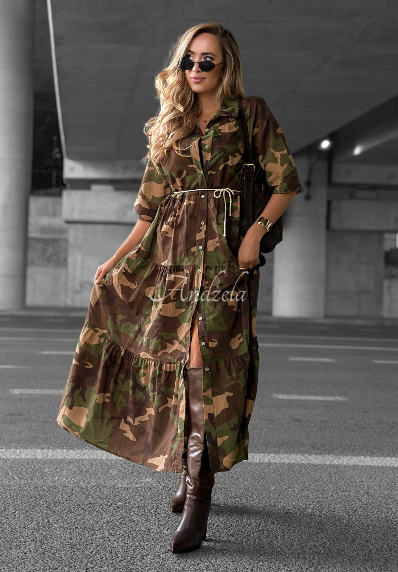 Baumwoll-Maxikleid mit Rüschen im Camouflage-Look Verde Vibe Khaki