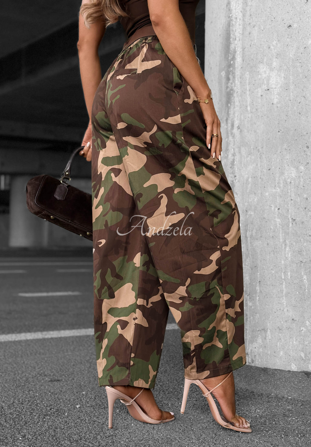Balloon Stoffhose aus Lyocell in Tarnmuster Camo Charm Khaki