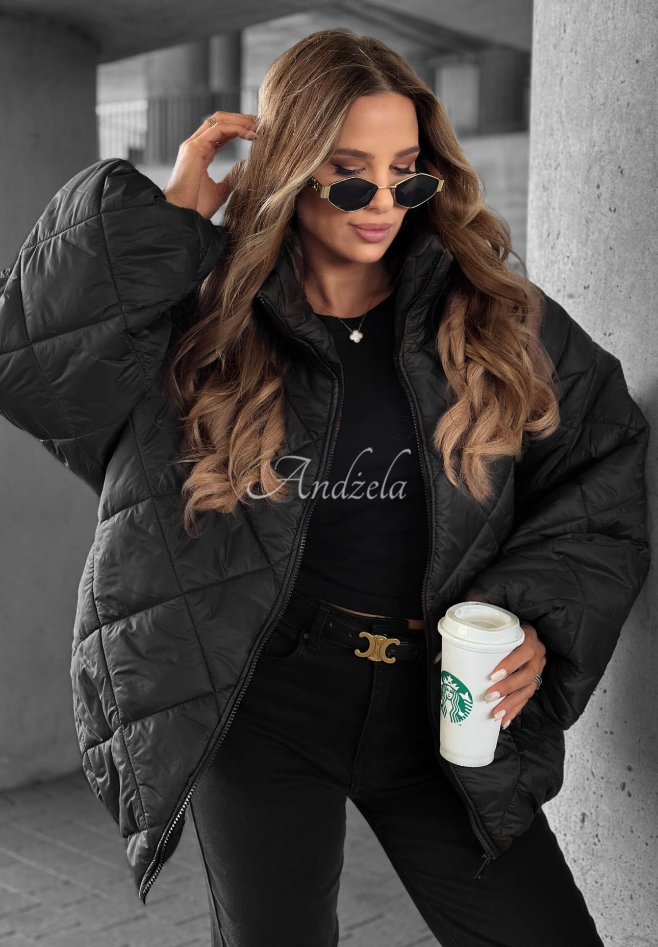 Kurze, übergroße Steppjacke Fall Favorites Schwarz