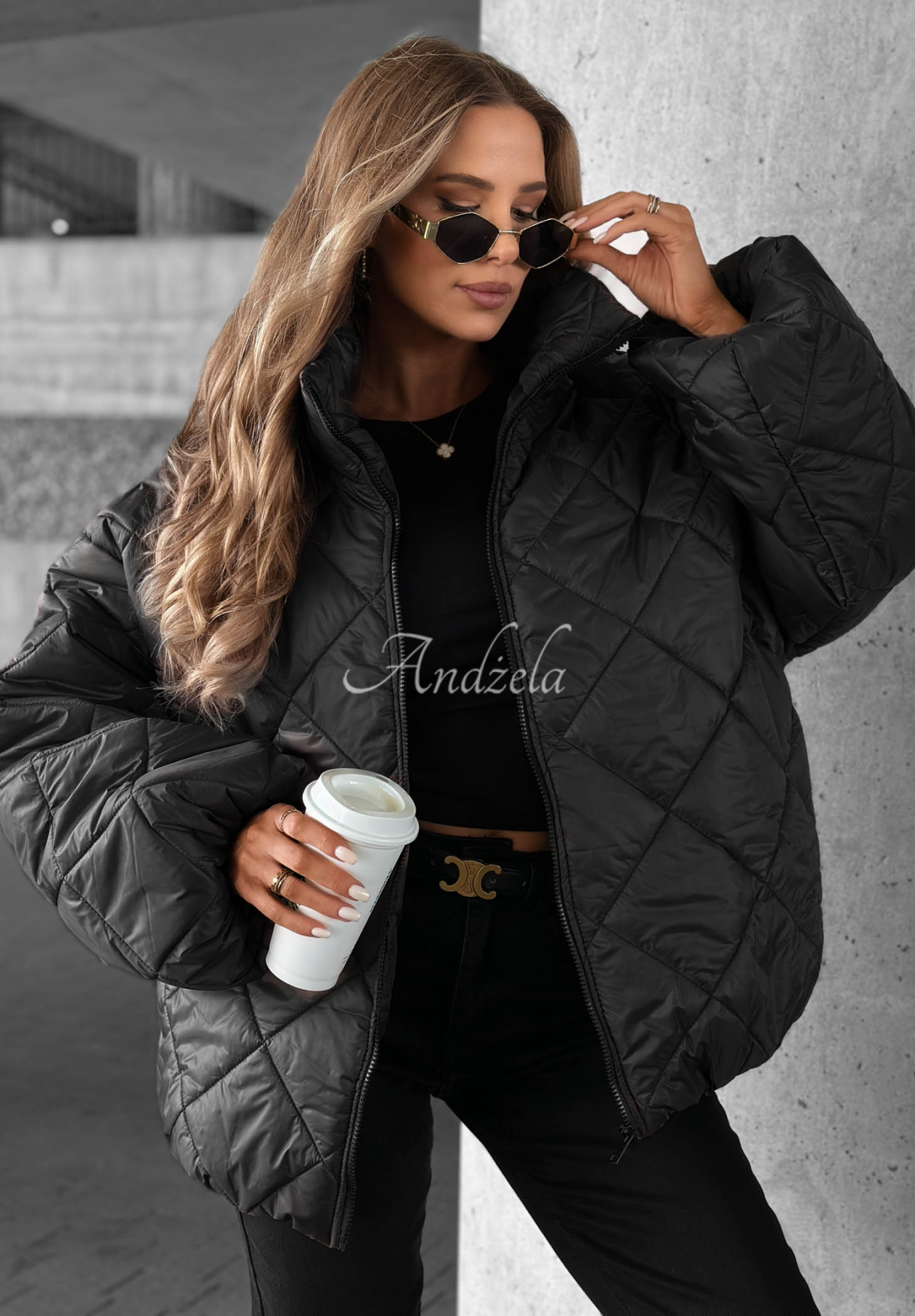 Kurze, übergroße Steppjacke Fall Favorites Schwarz