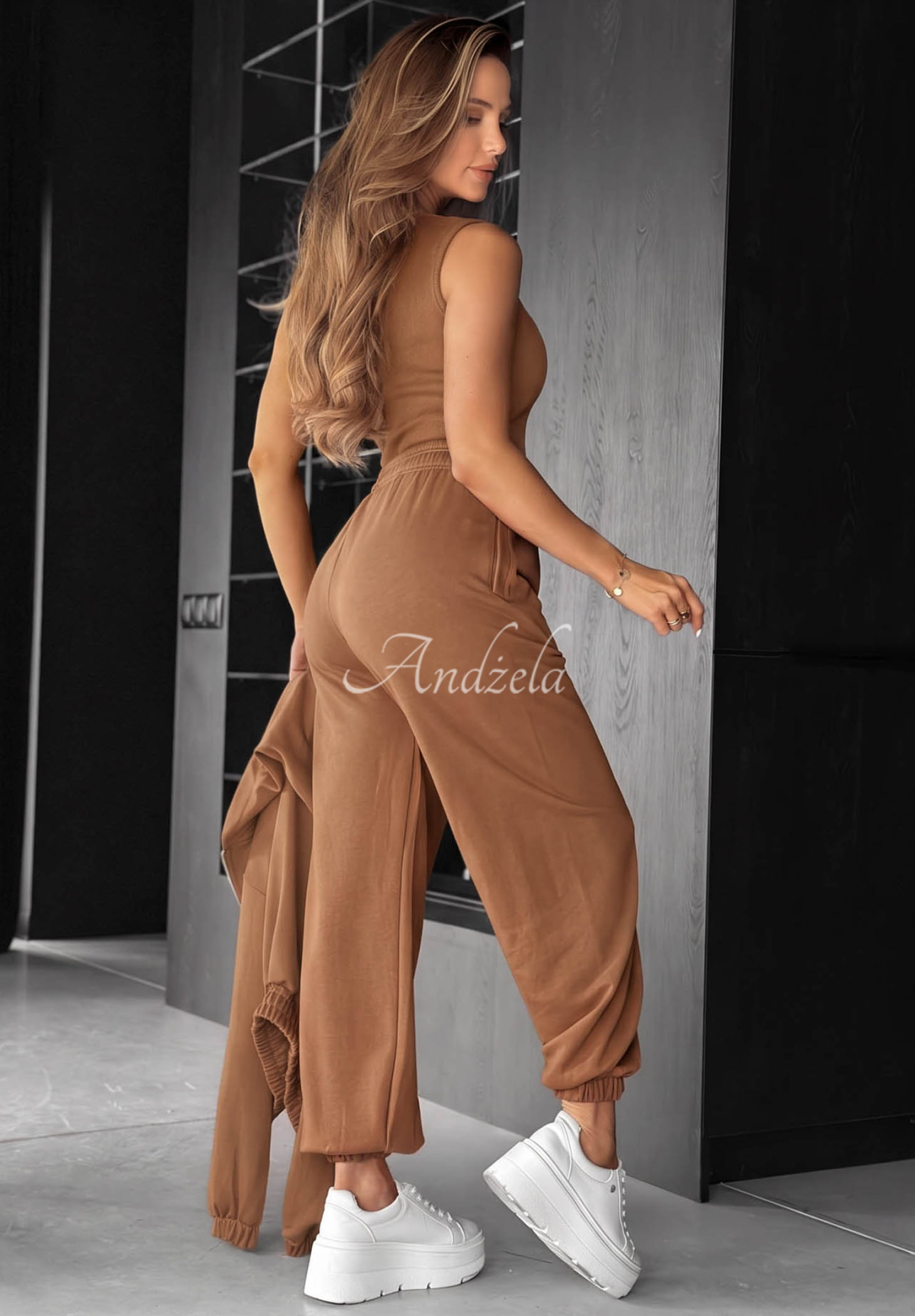 Baumwoll-Set Sweatshirt, Hose und Body 3in1 All For Love Schokoladenbraun
