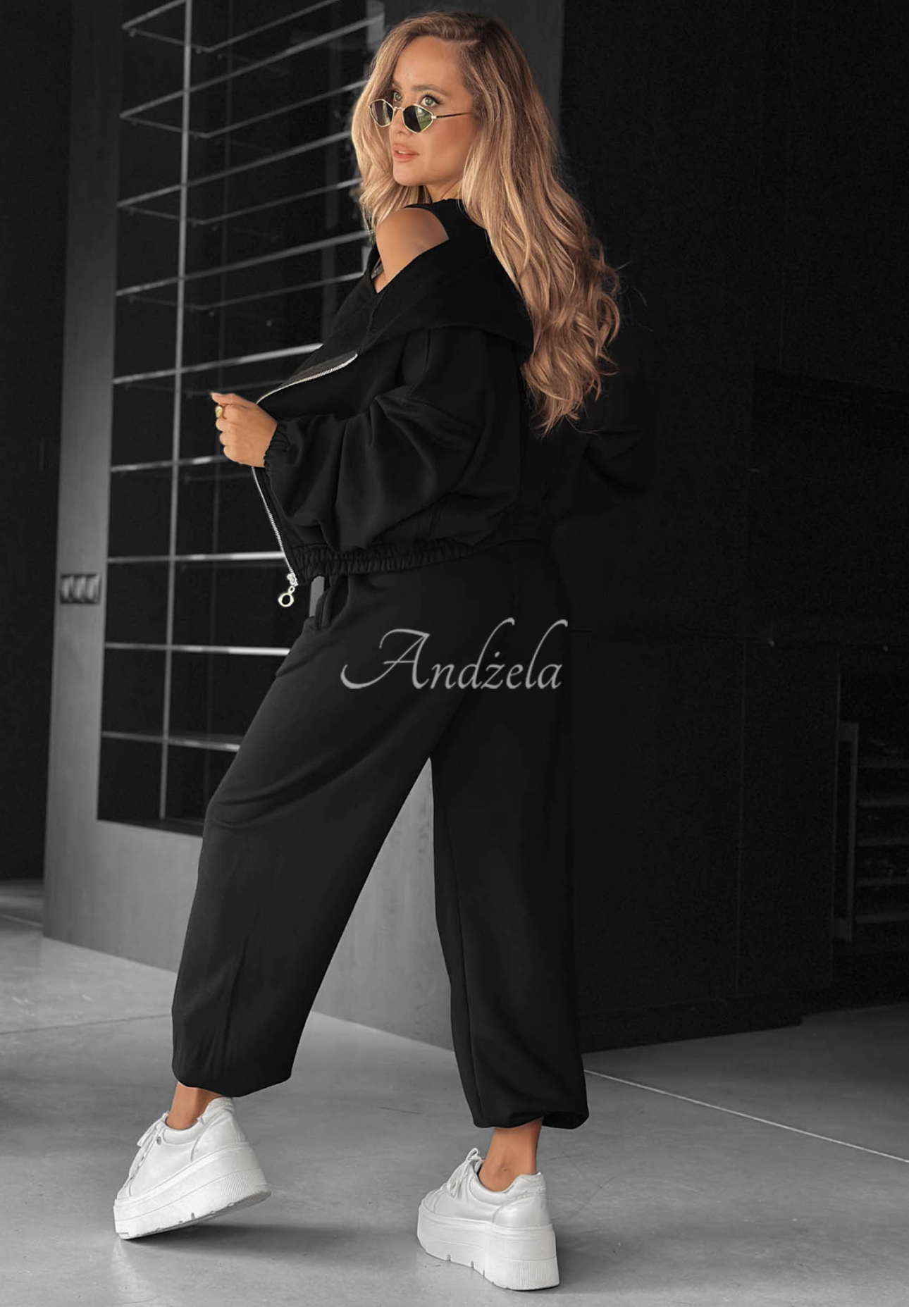 Baumwoll-Set Sweatshirt, Hose und Body 3in1 All For Love Schwarz