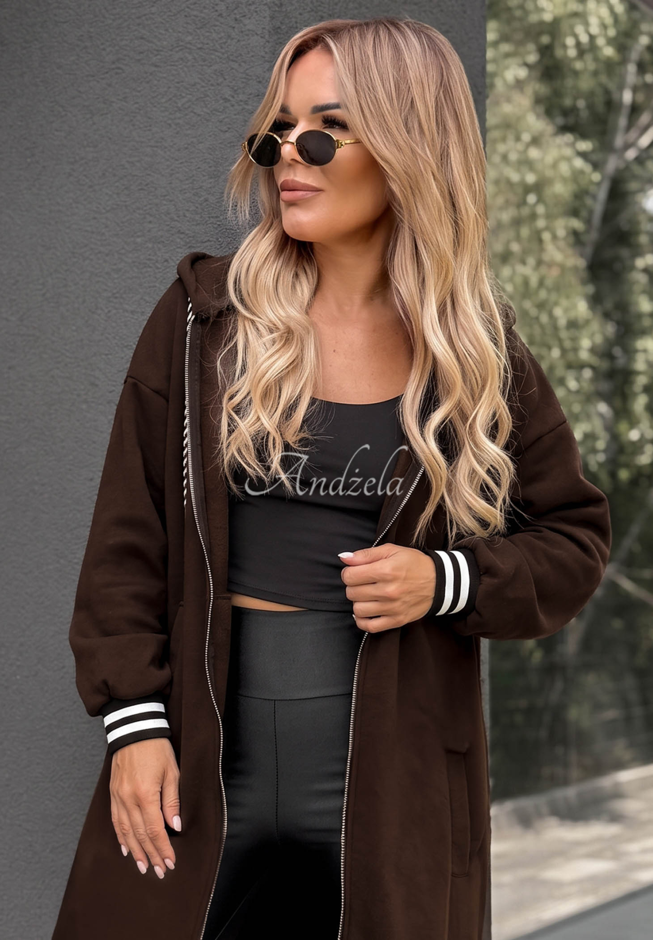 Langes Oversize-Sweatshirt mit Kapuze Cozy Hour Schokoladenbraun