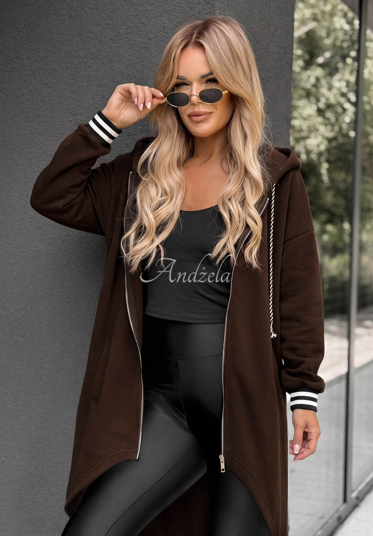 Langes Oversize-Sweatshirt mit Kapuze Cozy Hour Schokoladenbraun