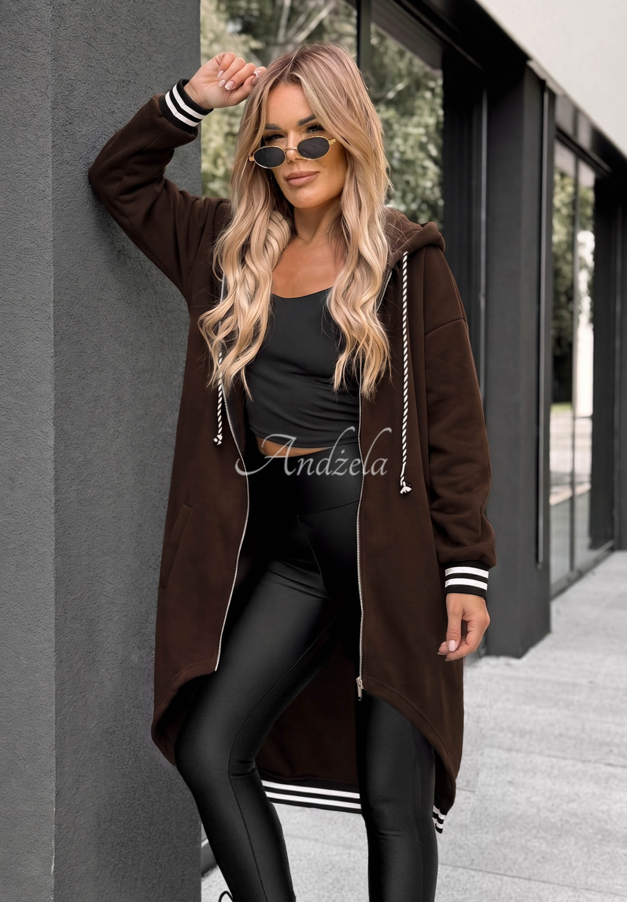 Langes Oversize-Sweatshirt mit Kapuze Cozy Hour Schokoladenbraun