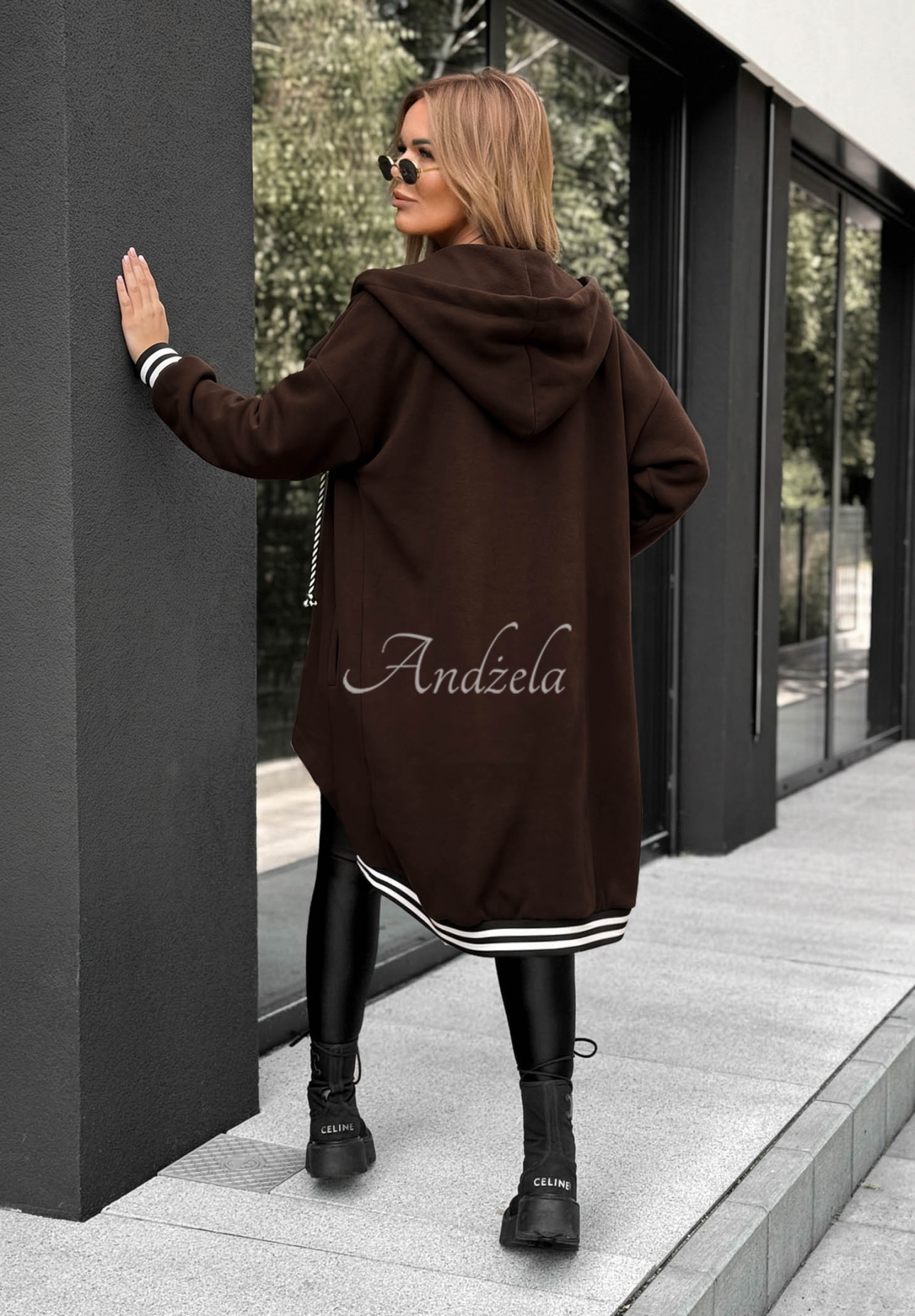Langes Oversize-Sweatshirt mit Kapuze Cozy Hour Schokoladenbraun