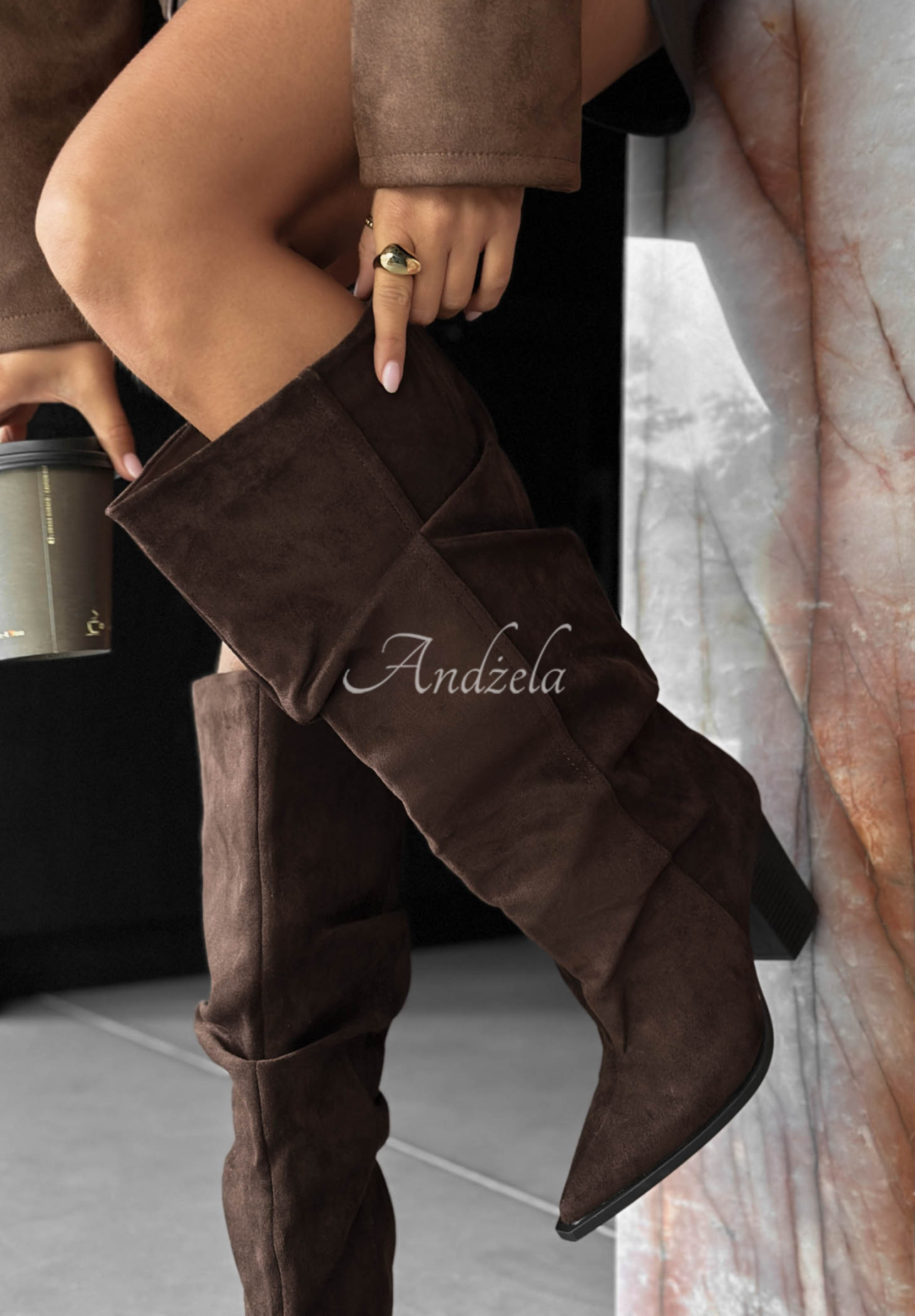 Wildleder-Stiefel mit Blockabsatz Velvette Muse Schokoladenbraun