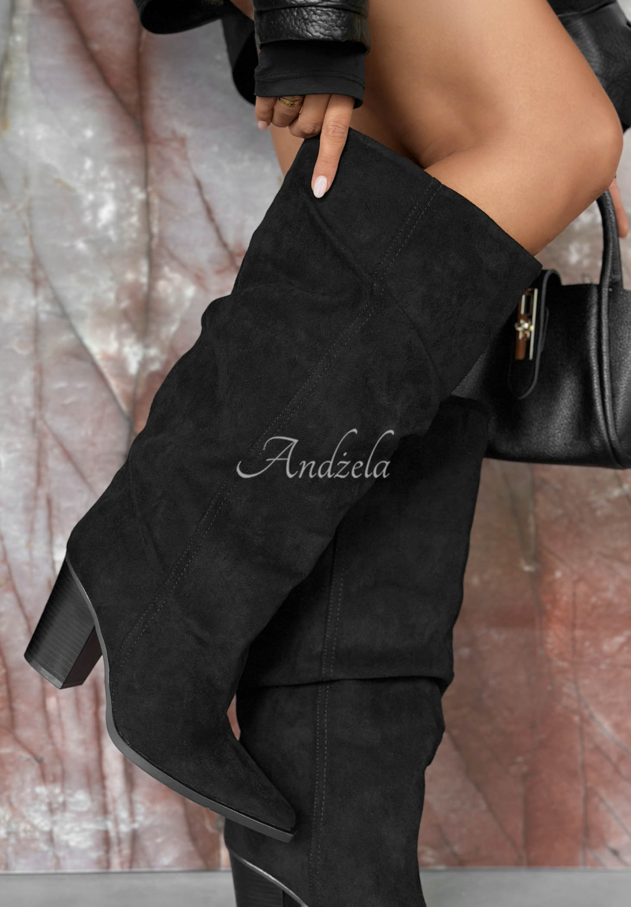 Wildleder-Stiefel mit Blockabsatz Velvette Muse Schwarz