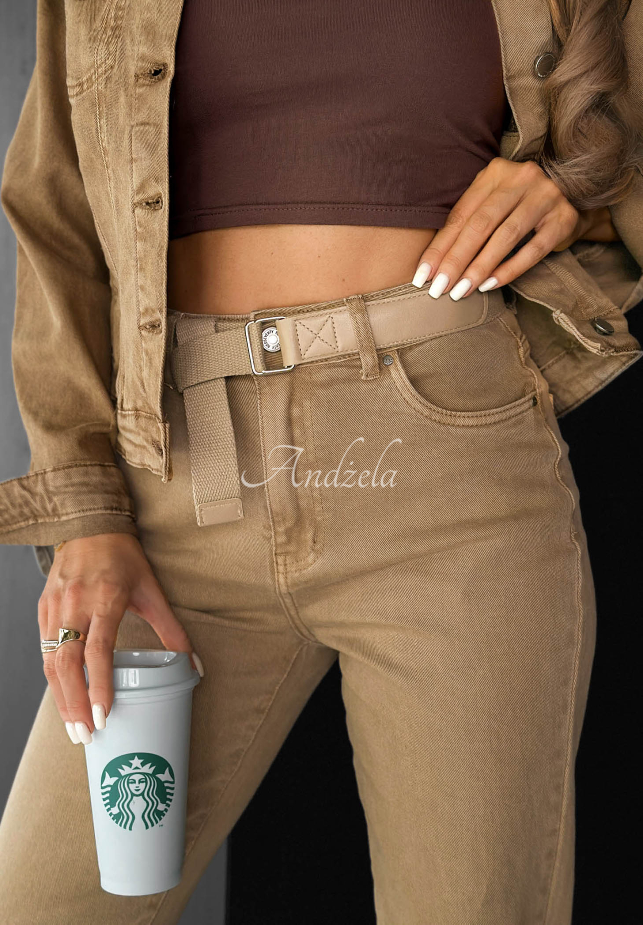 Jeanshose mom fit All We Need Camel