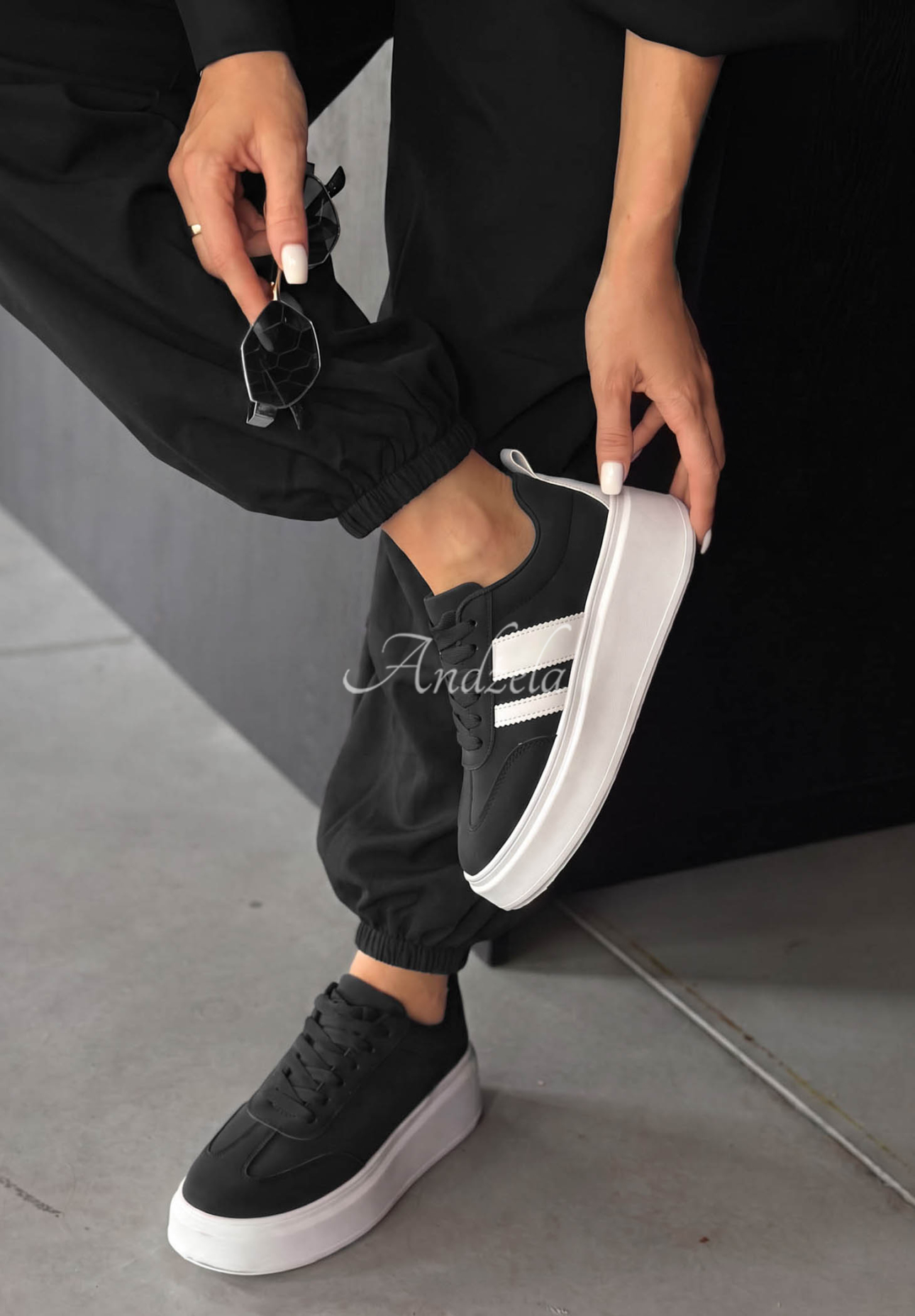 Wildleder Sneakers Start With Forever Schwarz