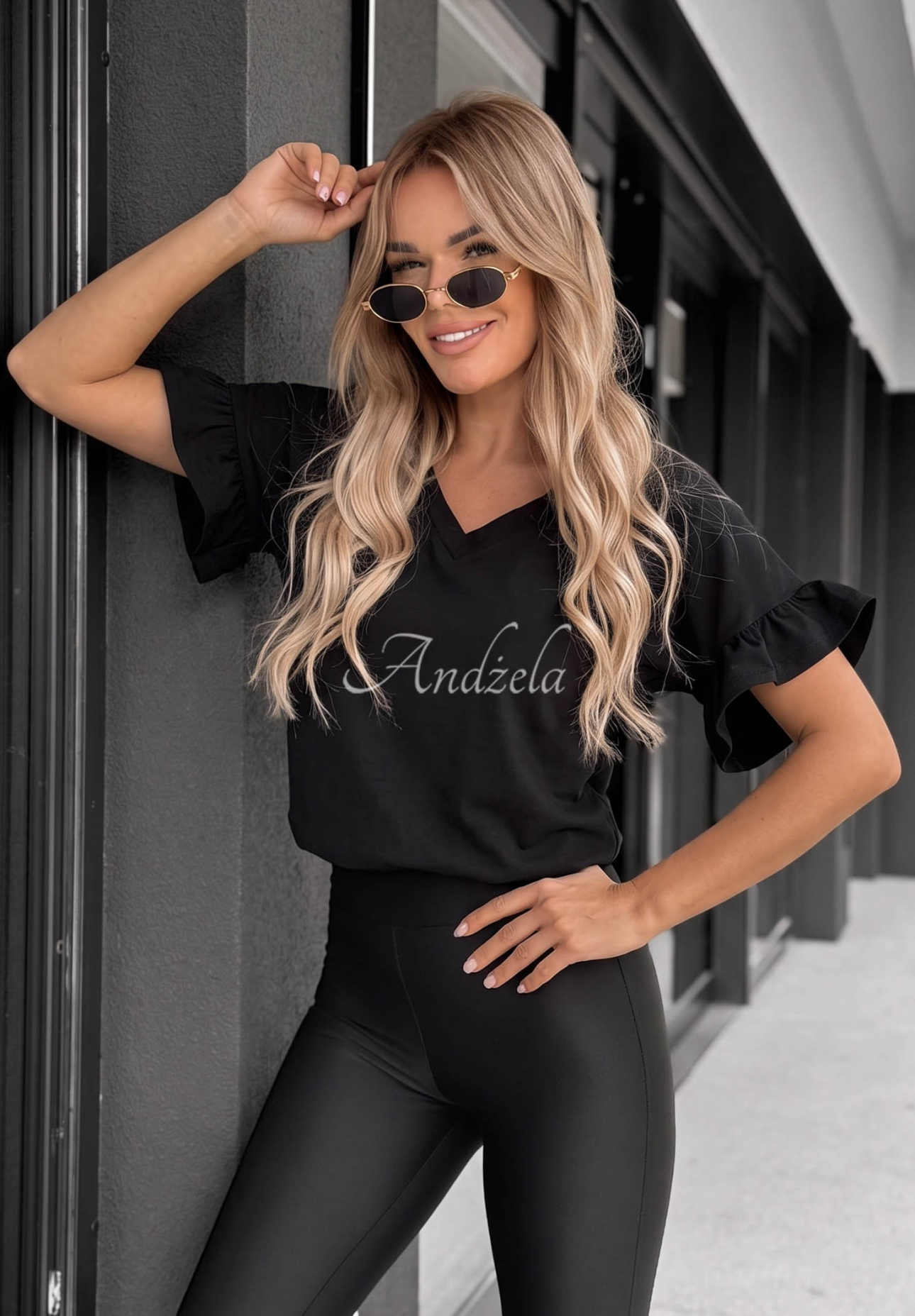 Baumwoll-T-Shirt mit Rüschen Ask For More Schwarz