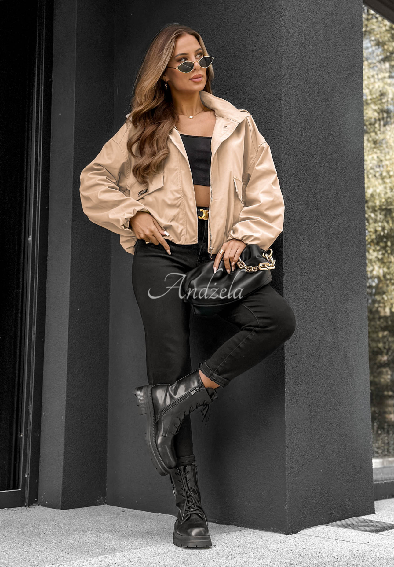 Kurze Bomberjacke mit Kapuze Street Chic Beige