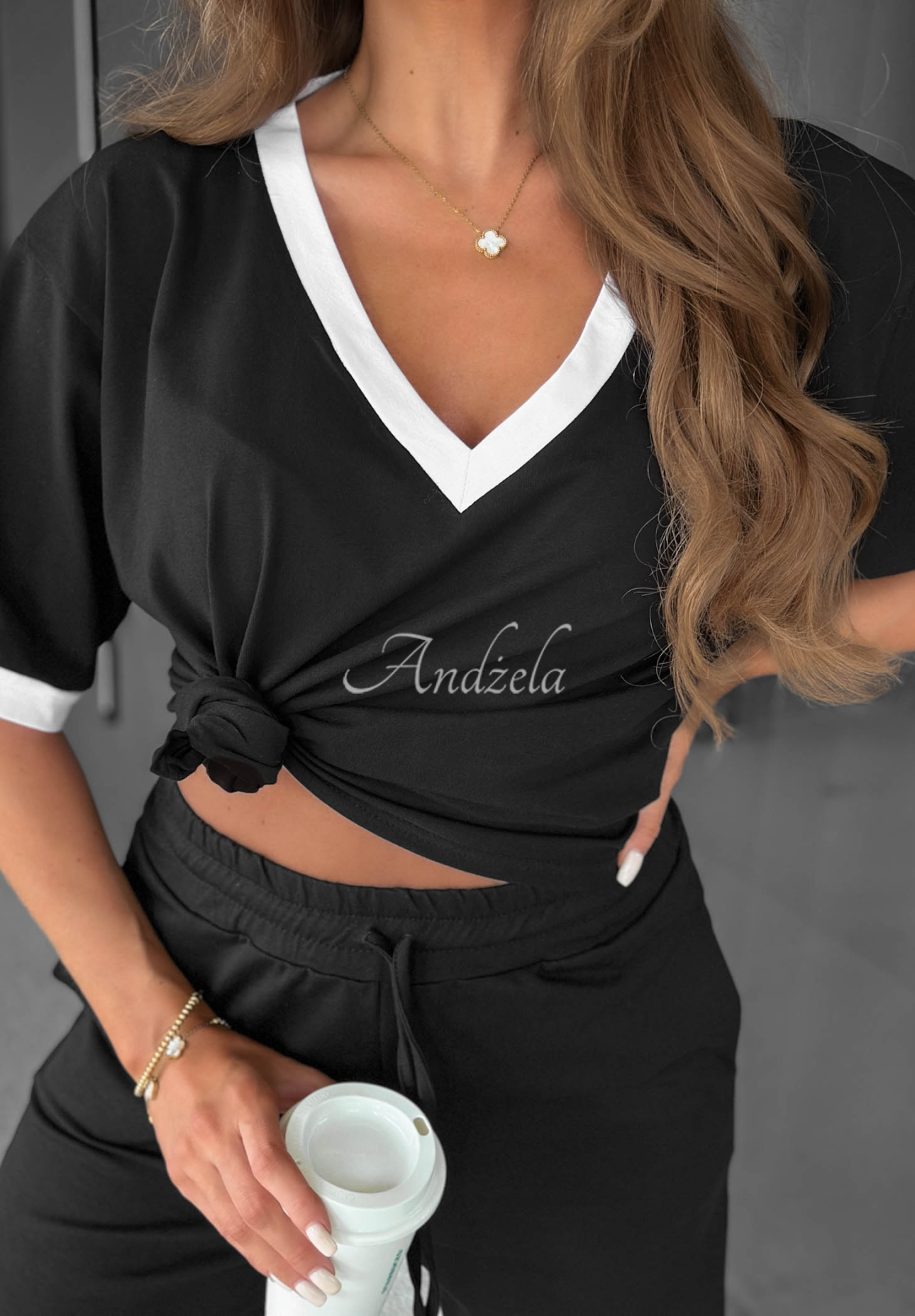Baumwoll-T-Shirt mit V-Ausschnitt Perfect Basic Schwarz