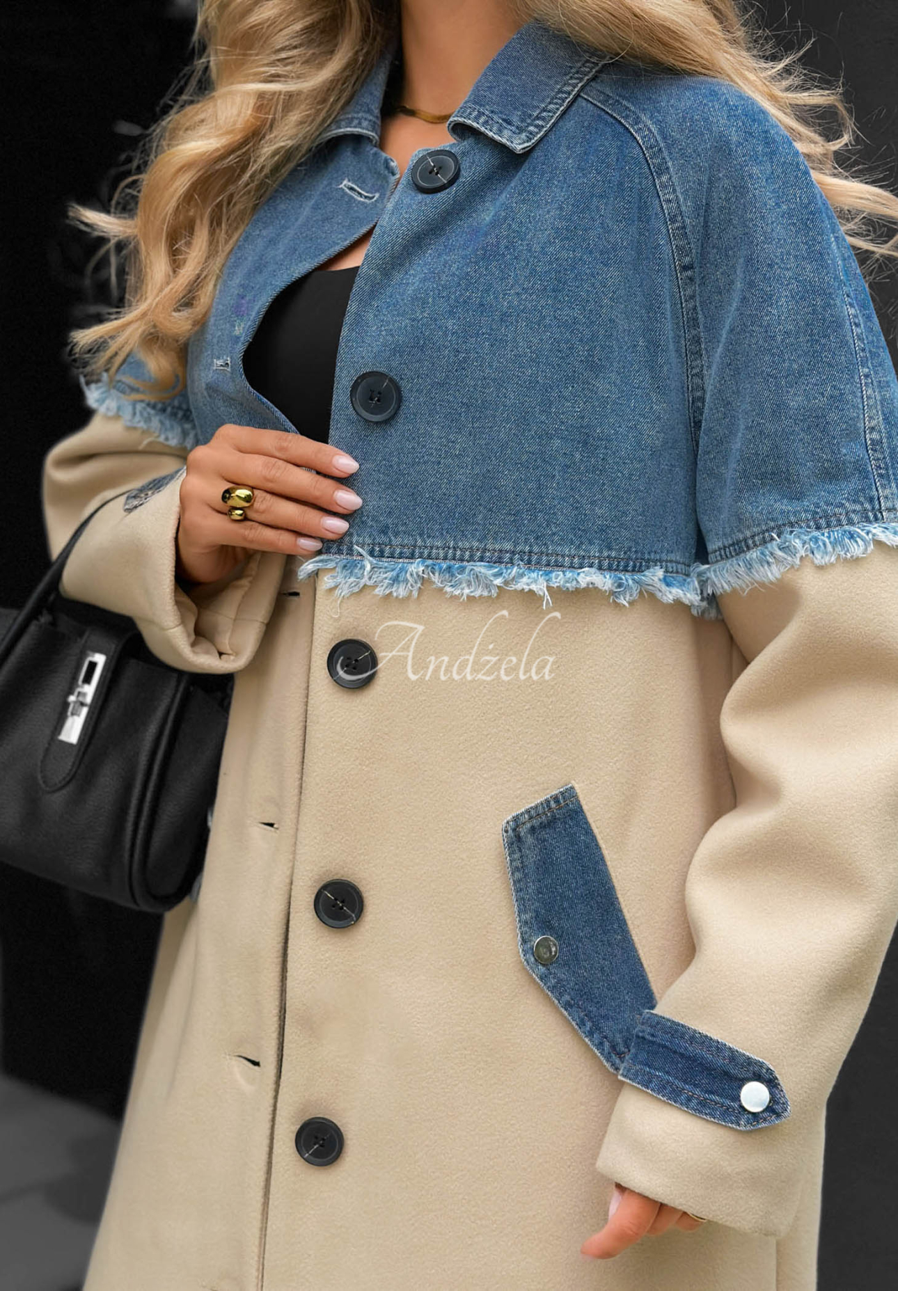 Ein langer Mantel mit Jeans-Akzenten Park Avenue beige-blau