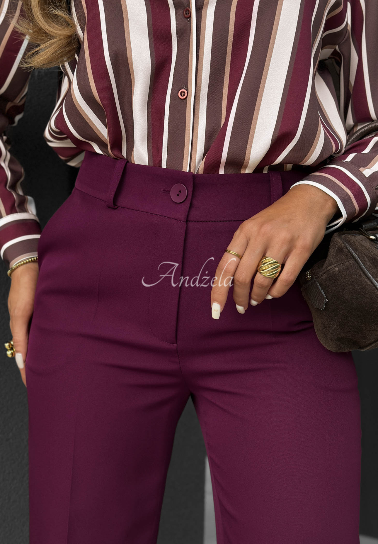 Elegante Hose wide leg aus Viskose Perfect Timing Pflaumenlila