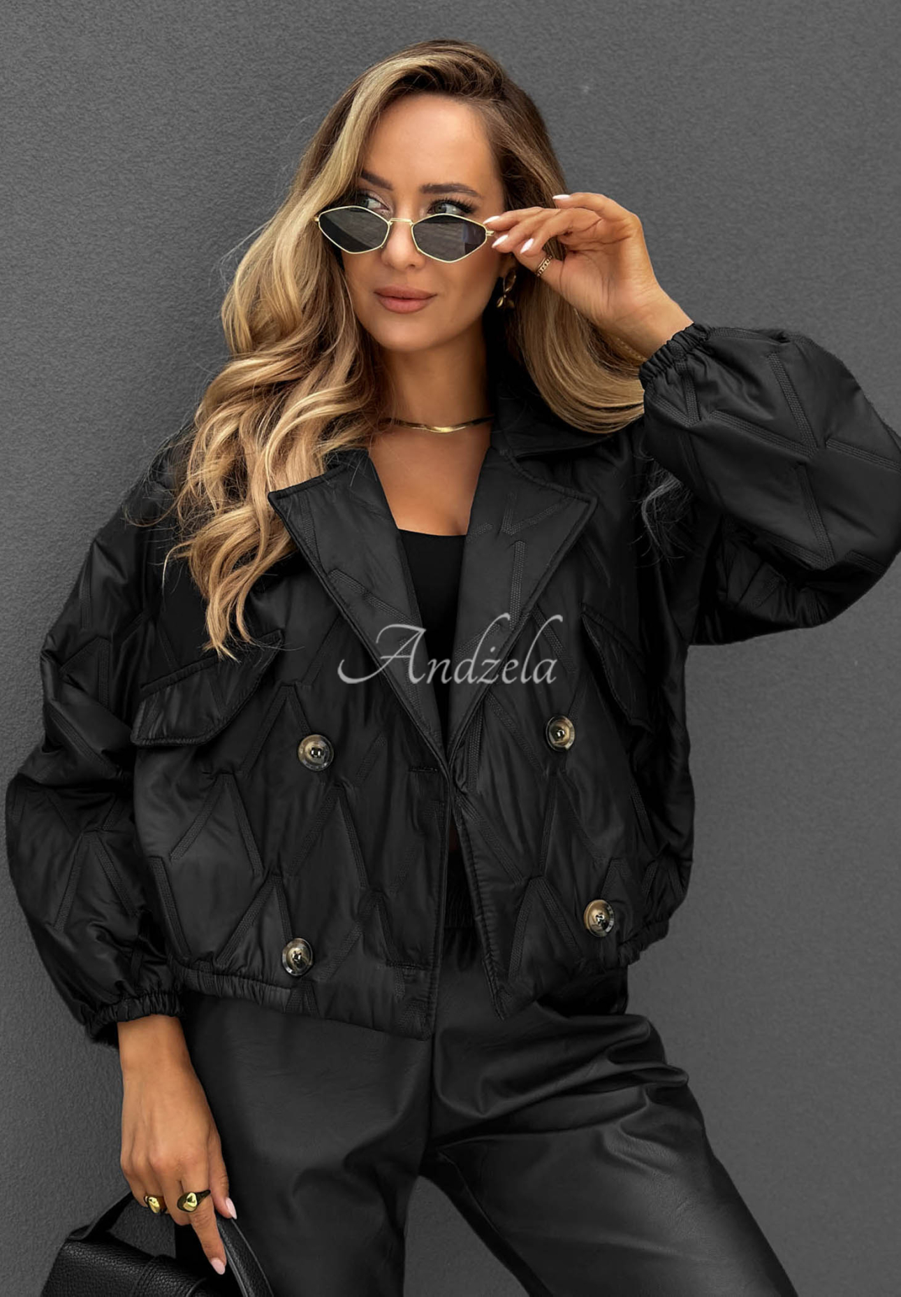 Kurze Steppjacke mit Kragen Frost Morning Schwarz