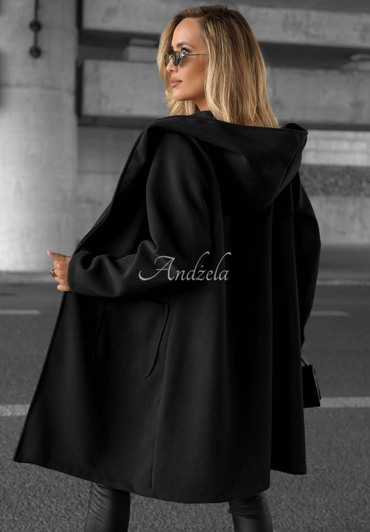 Langer Oversize Mantel mit Kapuze Autumn Coat Schwarz