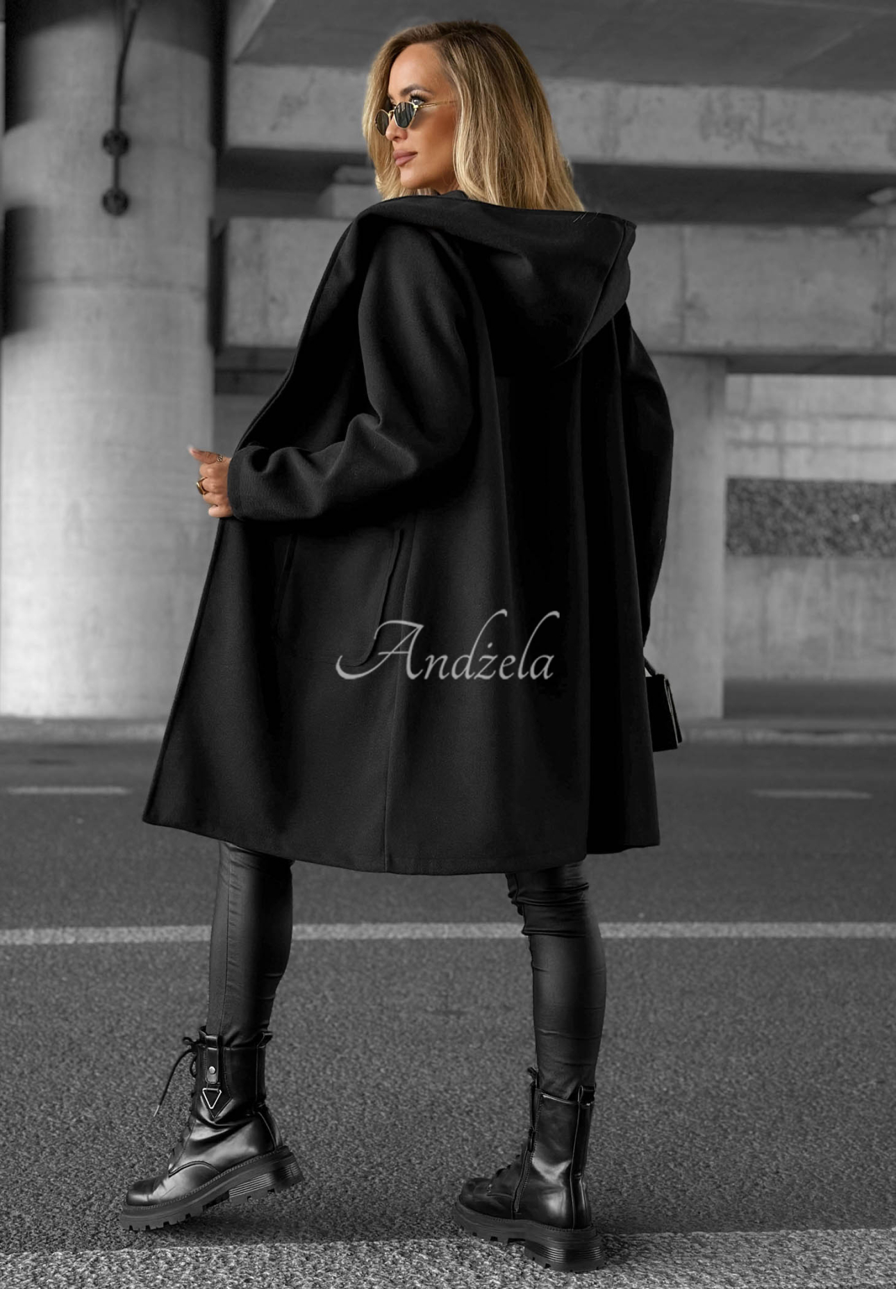 Langer Oversize Mantel mit Kapuze Autumn Coat Schwarz